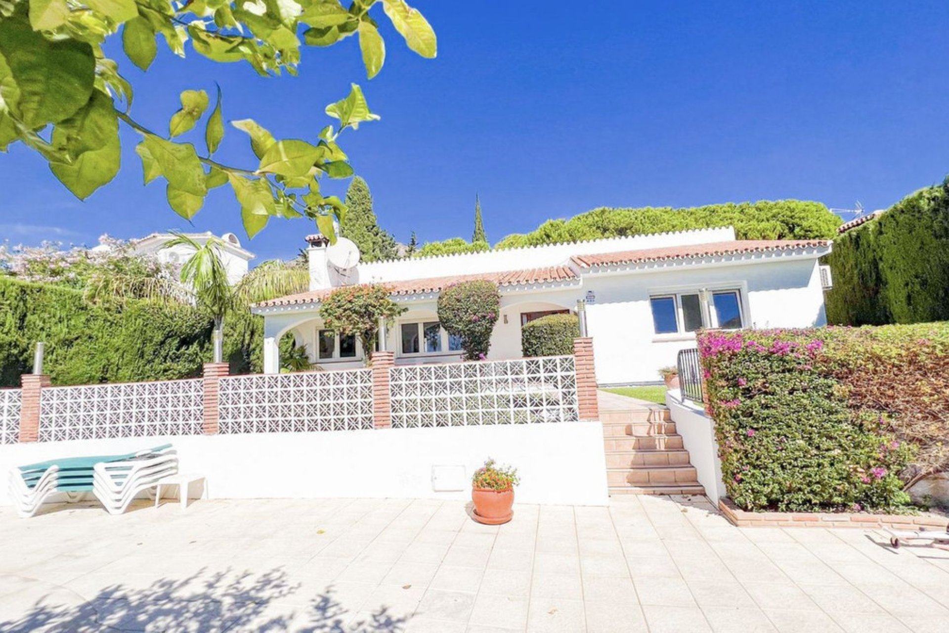 Resale - House - Detached Villa - Benalmádena - Benalmadena Centro