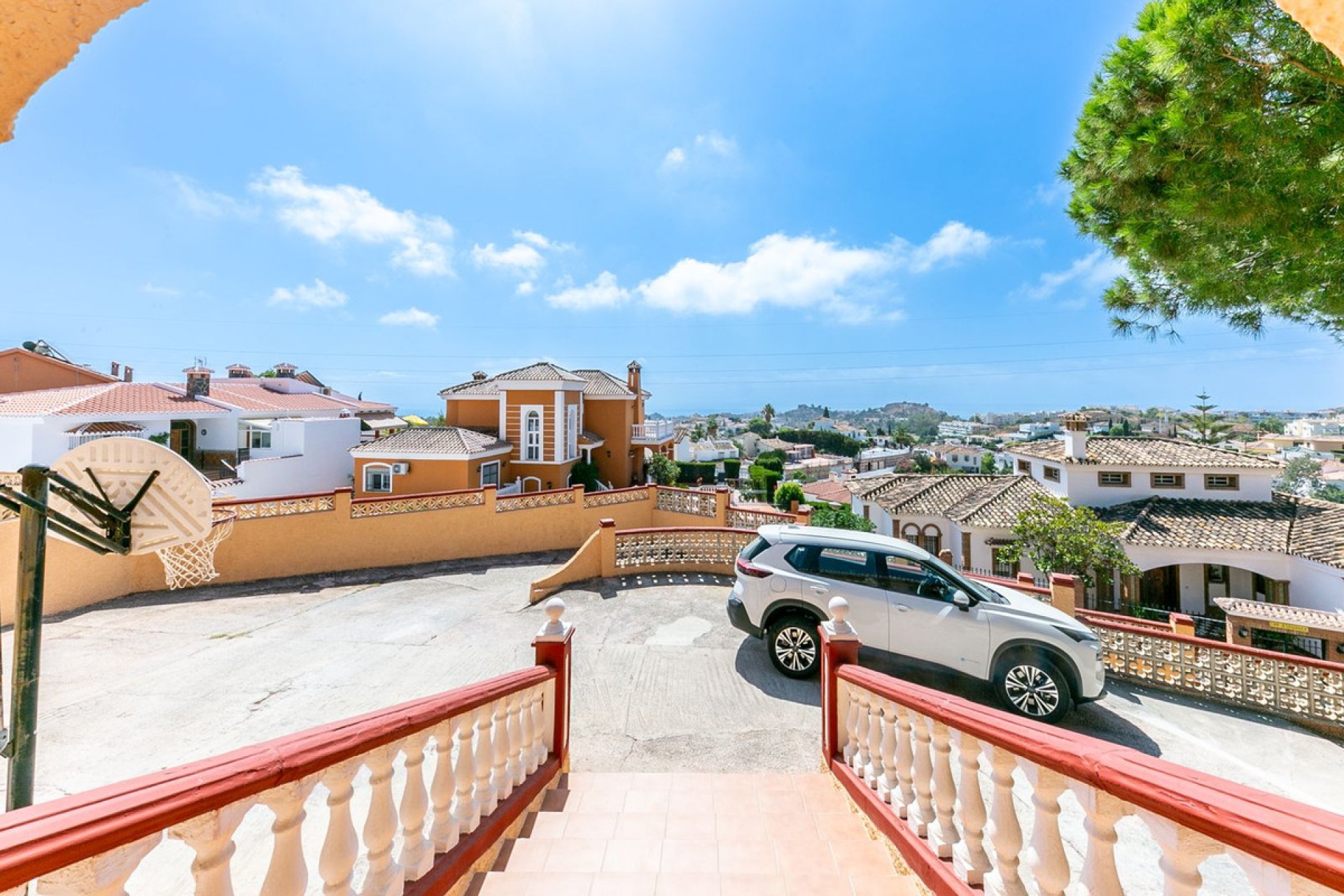 Resale - House - Detached Villa - Benalmádena - Benalmadena Centro