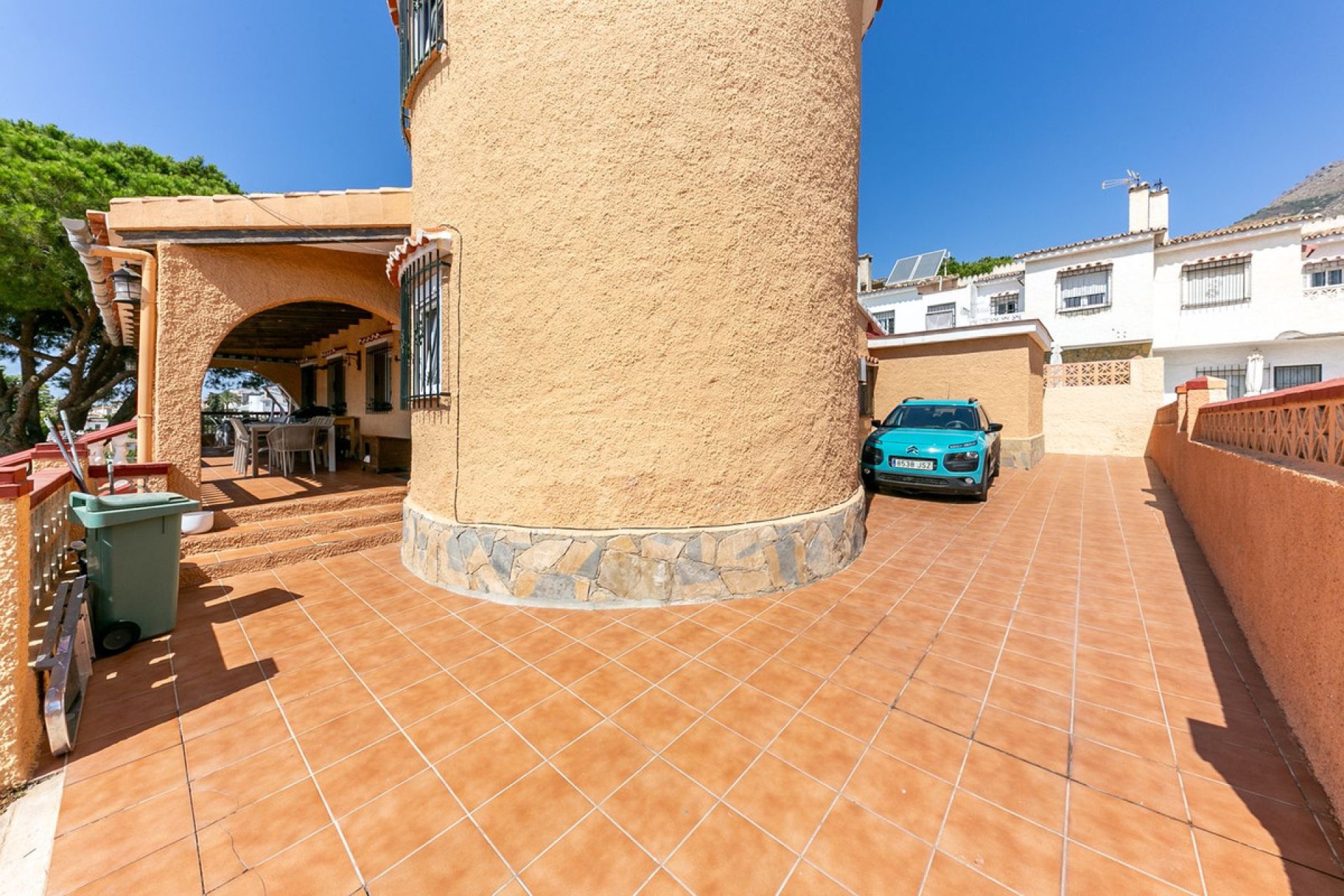 Resale - House - Detached Villa - Benalmádena - Benalmadena Centro