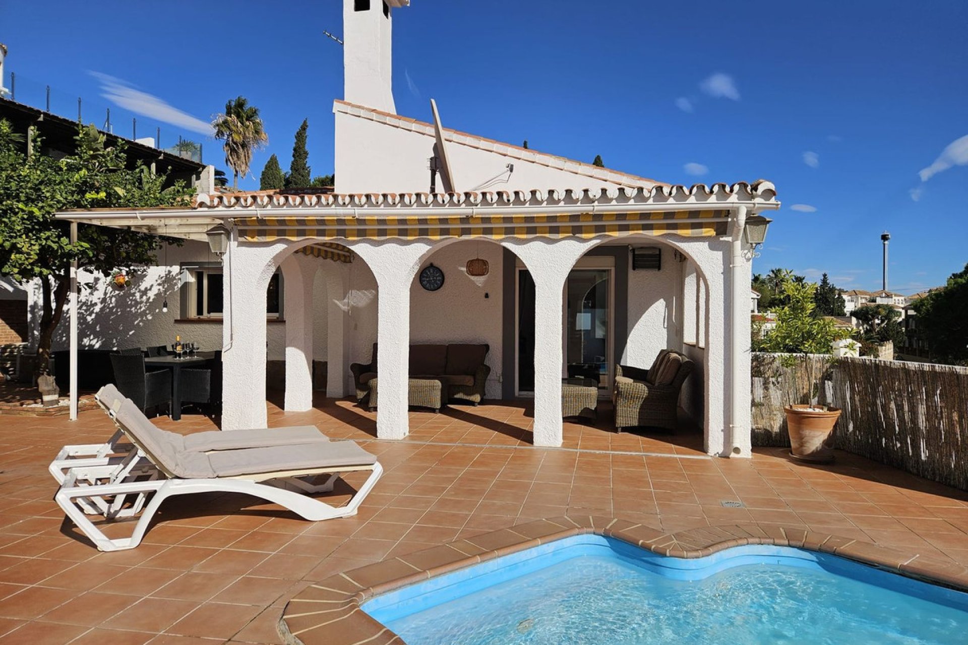 Resale - House - Detached Villa - Benalmádena - Benalmadena Centro