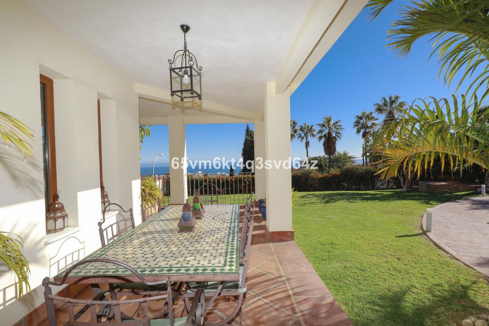 Resale - House - Detached Villa - Benalmádena - Benalmadena Centro