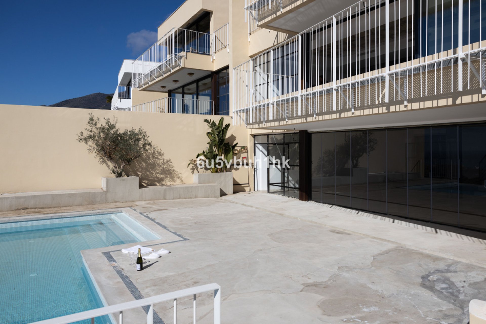 Resale - House - Detached Villa - Benalmádena - Benalmadena Centro