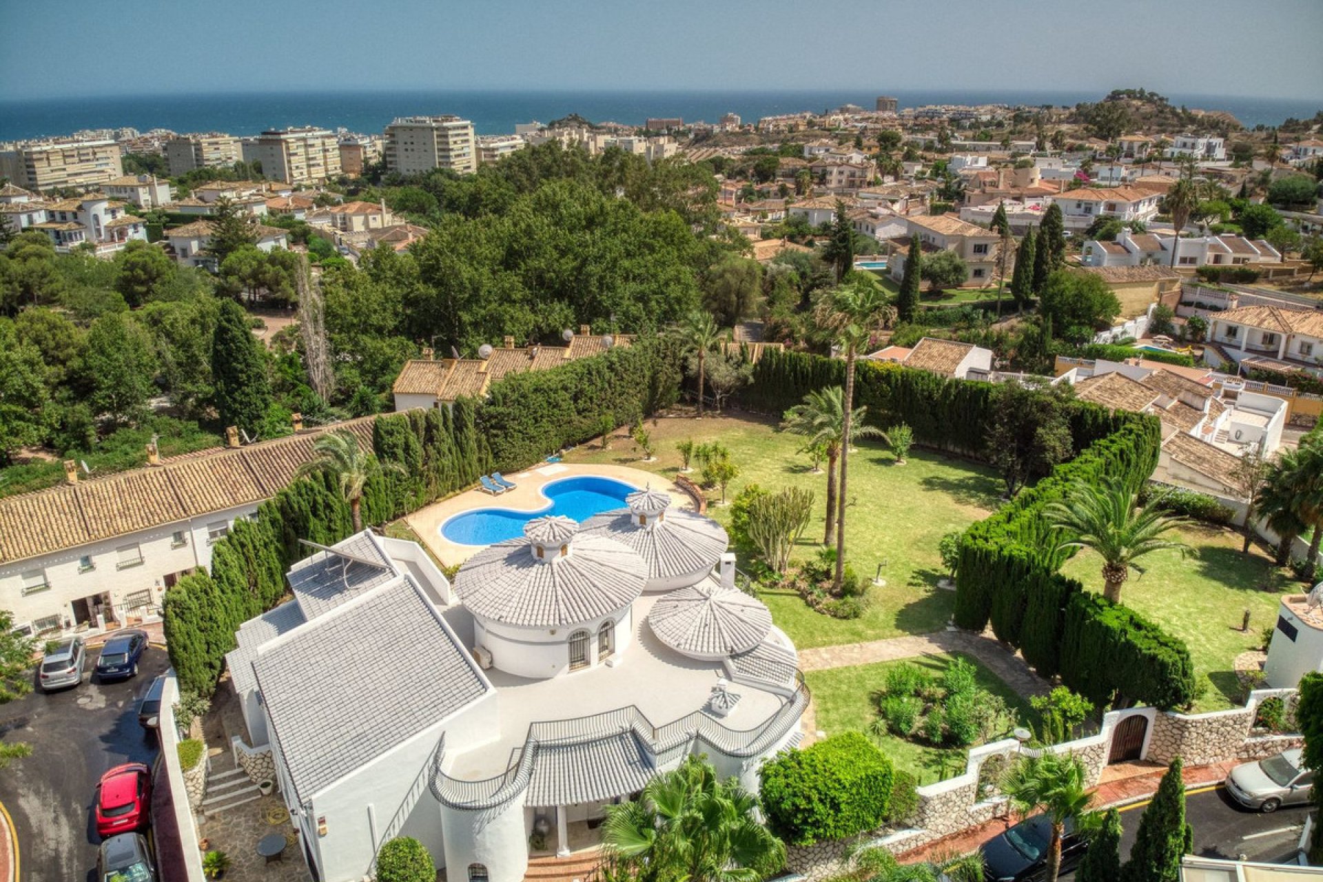 Resale - House - Detached Villa - Benalmádena - Benalmadena Centro