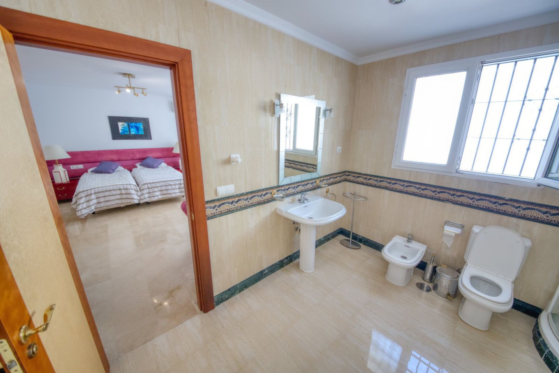 Resale - House - Detached Villa - Benalmádena - Benalmadena Centro