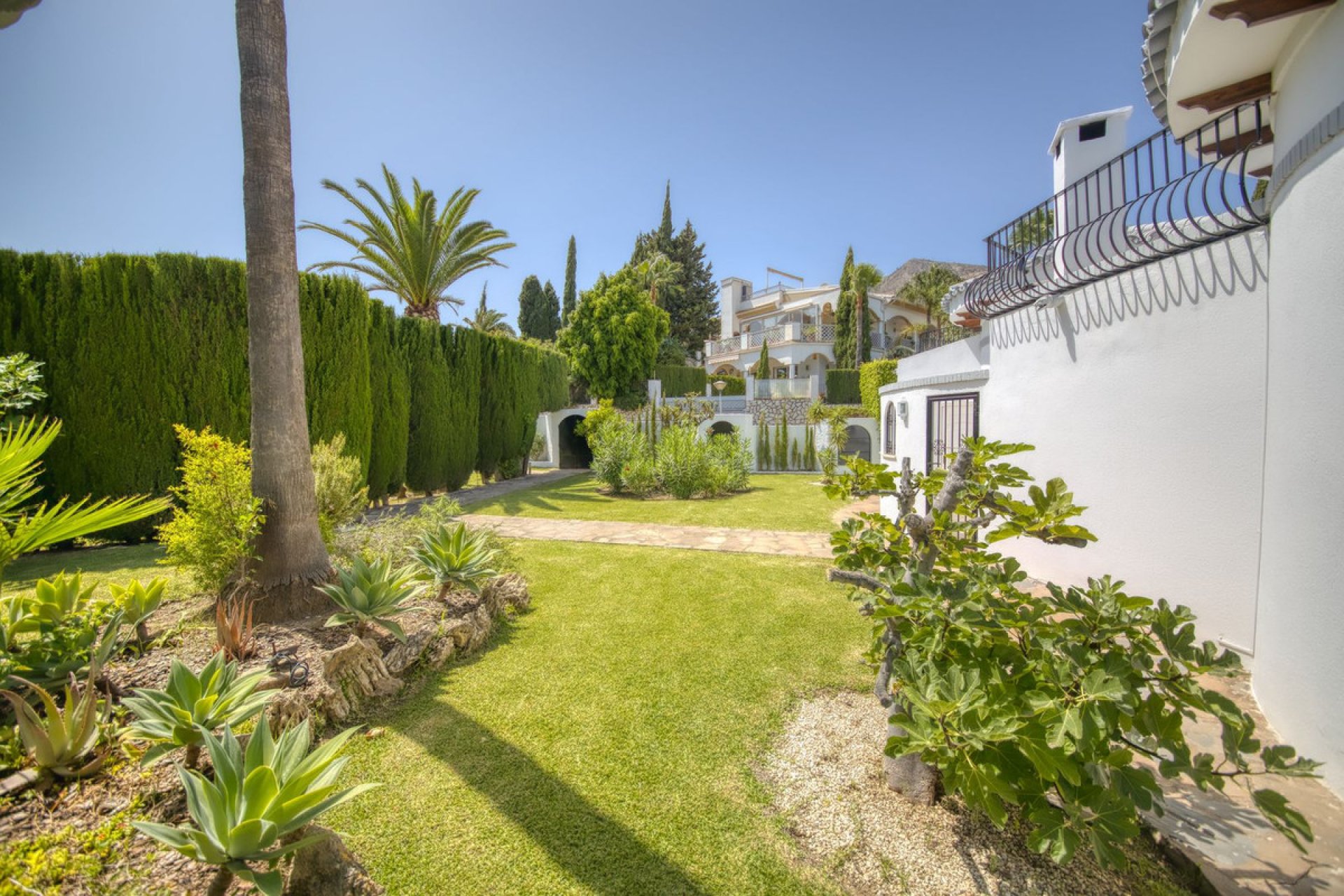 Resale - House - Detached Villa - Benalmádena - Benalmadena Centro