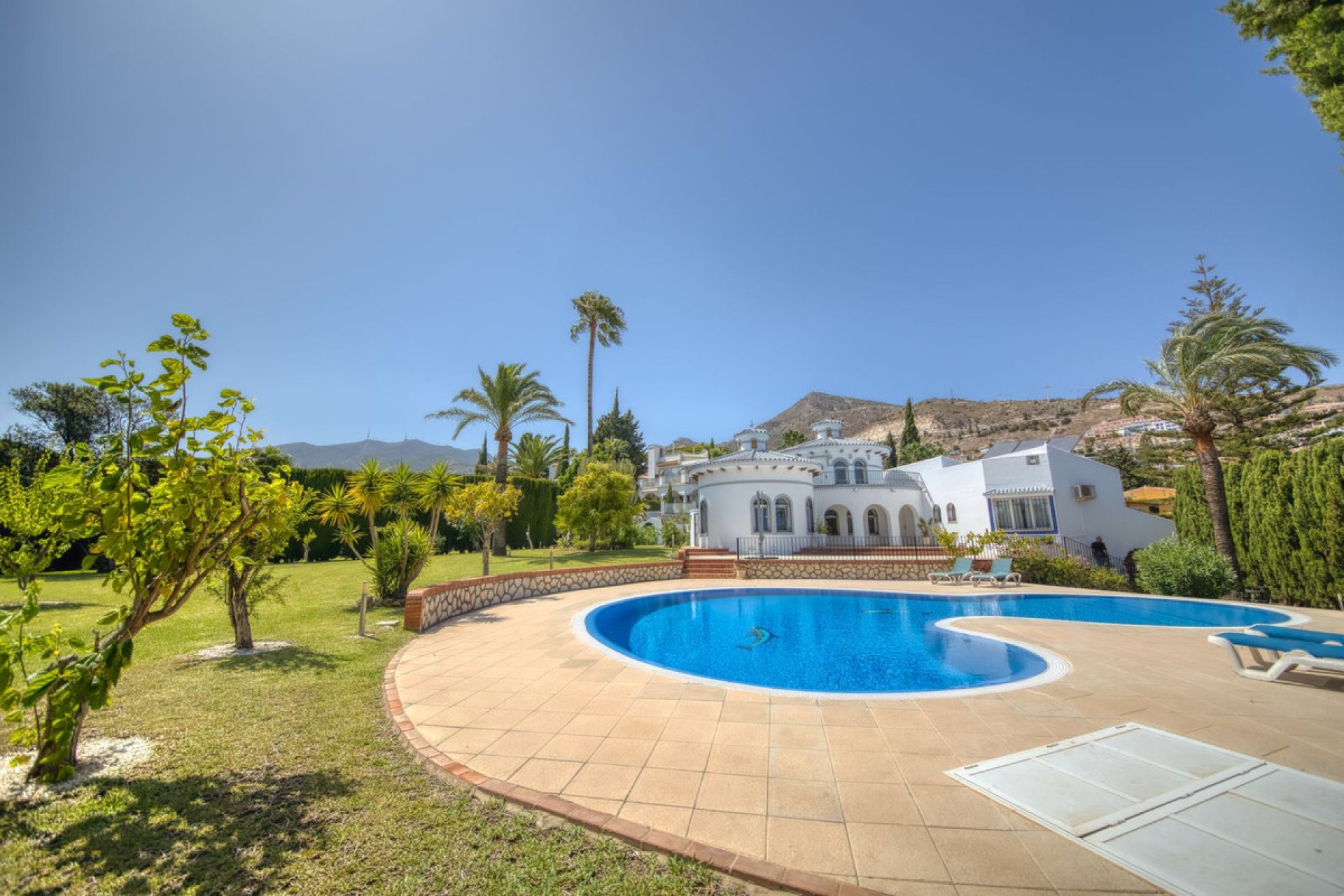 Resale - House - Detached Villa - Benalmádena - Benalmadena Centro