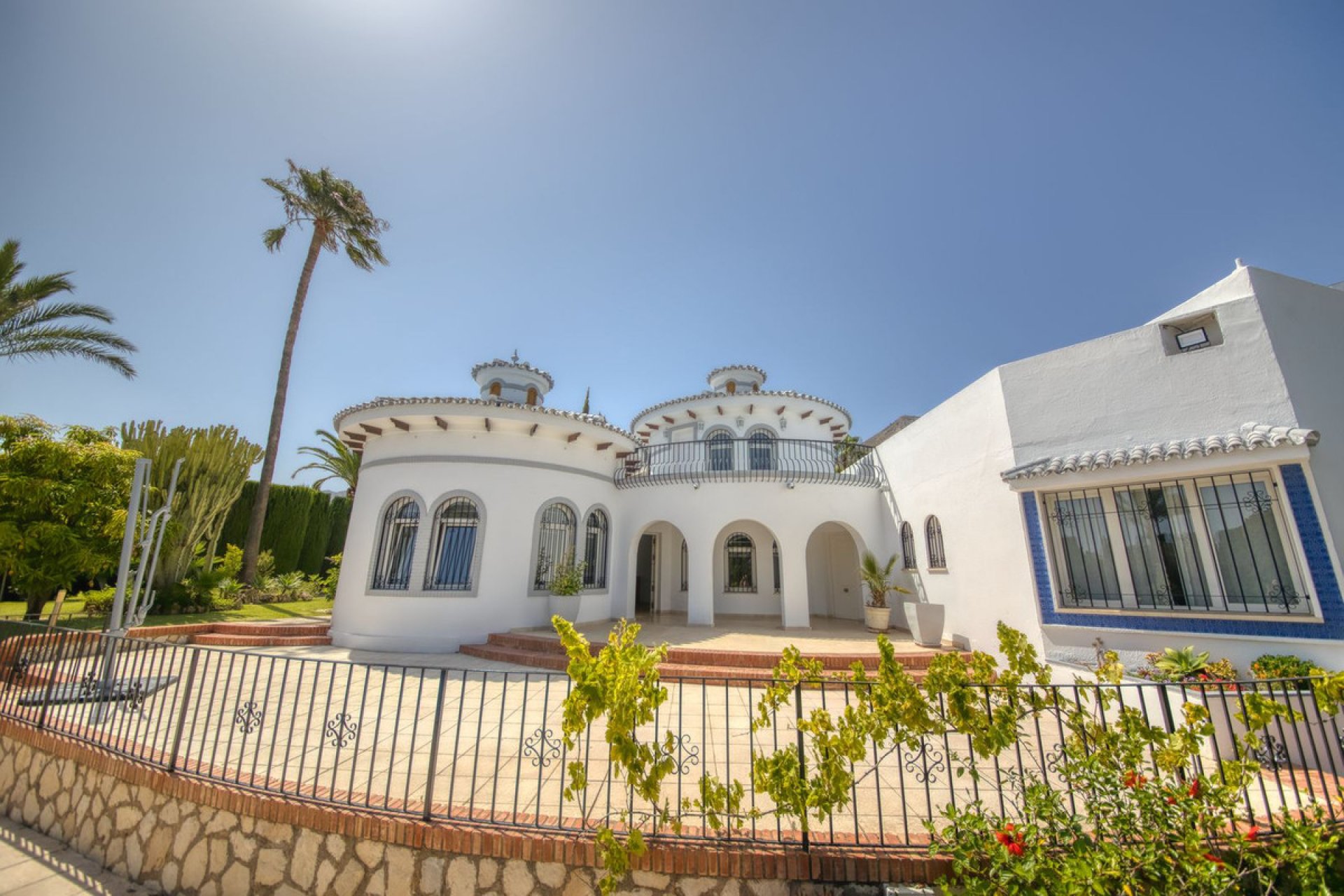 Resale - House - Detached Villa - Benalmádena - Benalmadena Centro