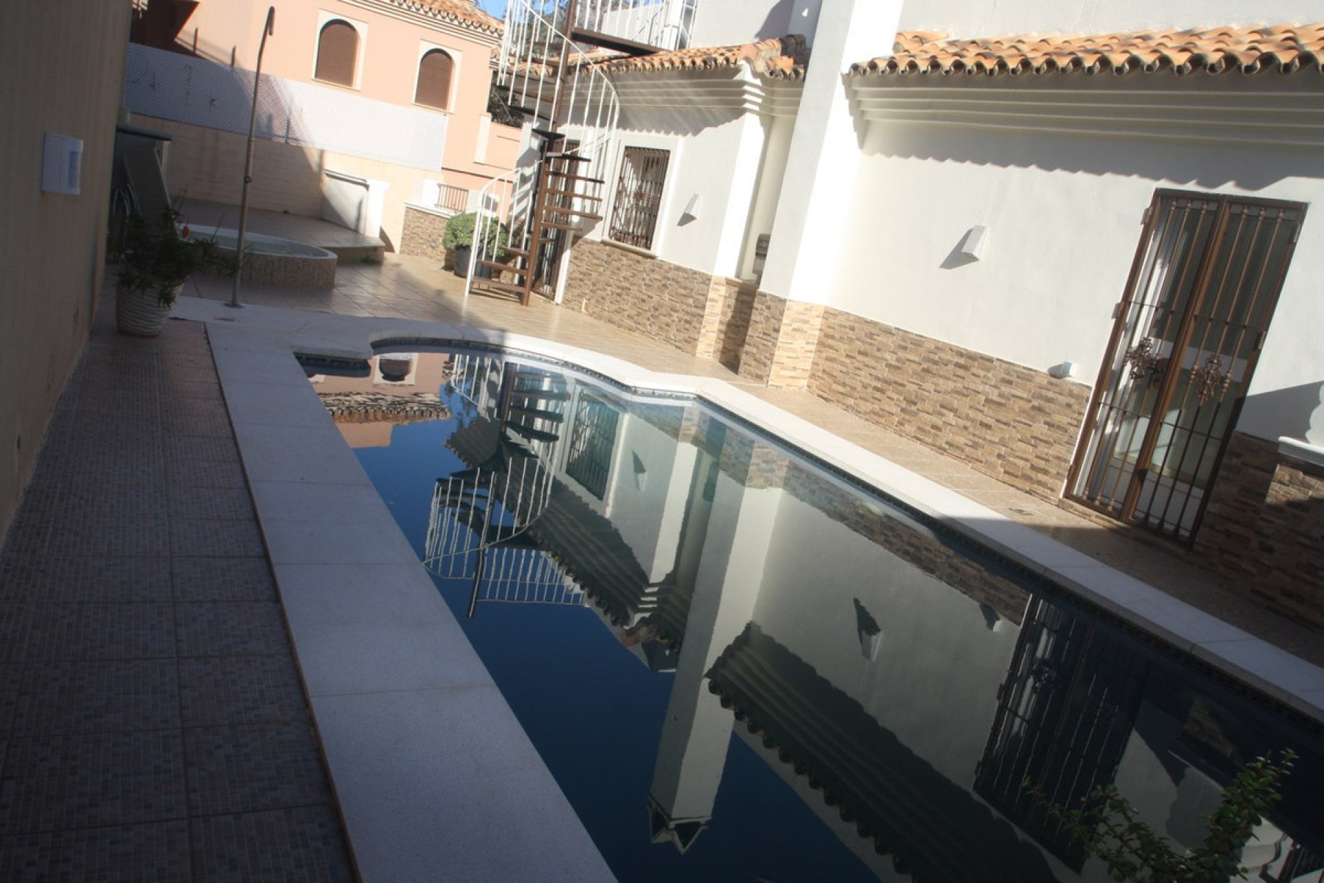 Resale - House - Detached Villa - Benalmádena - Benalmadena Centro