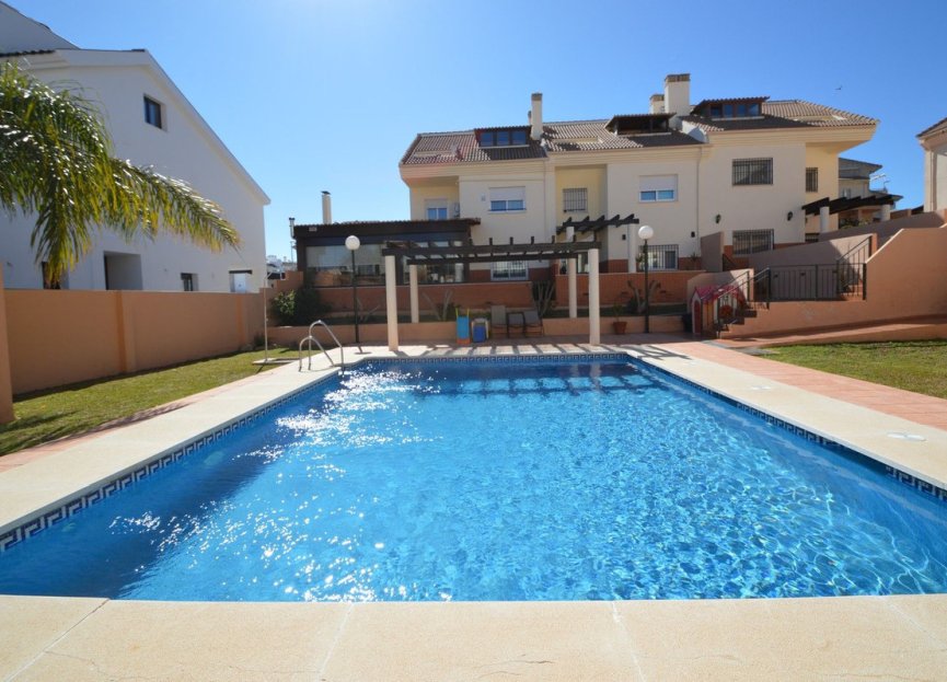 Resale - House - Detached Villa - Benalmádena - Benalmadena Centro