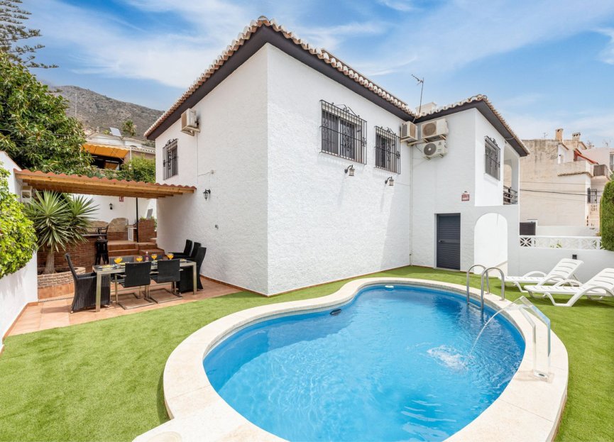 Resale - House - Detached Villa - Benalmádena - Benalmadena Centro