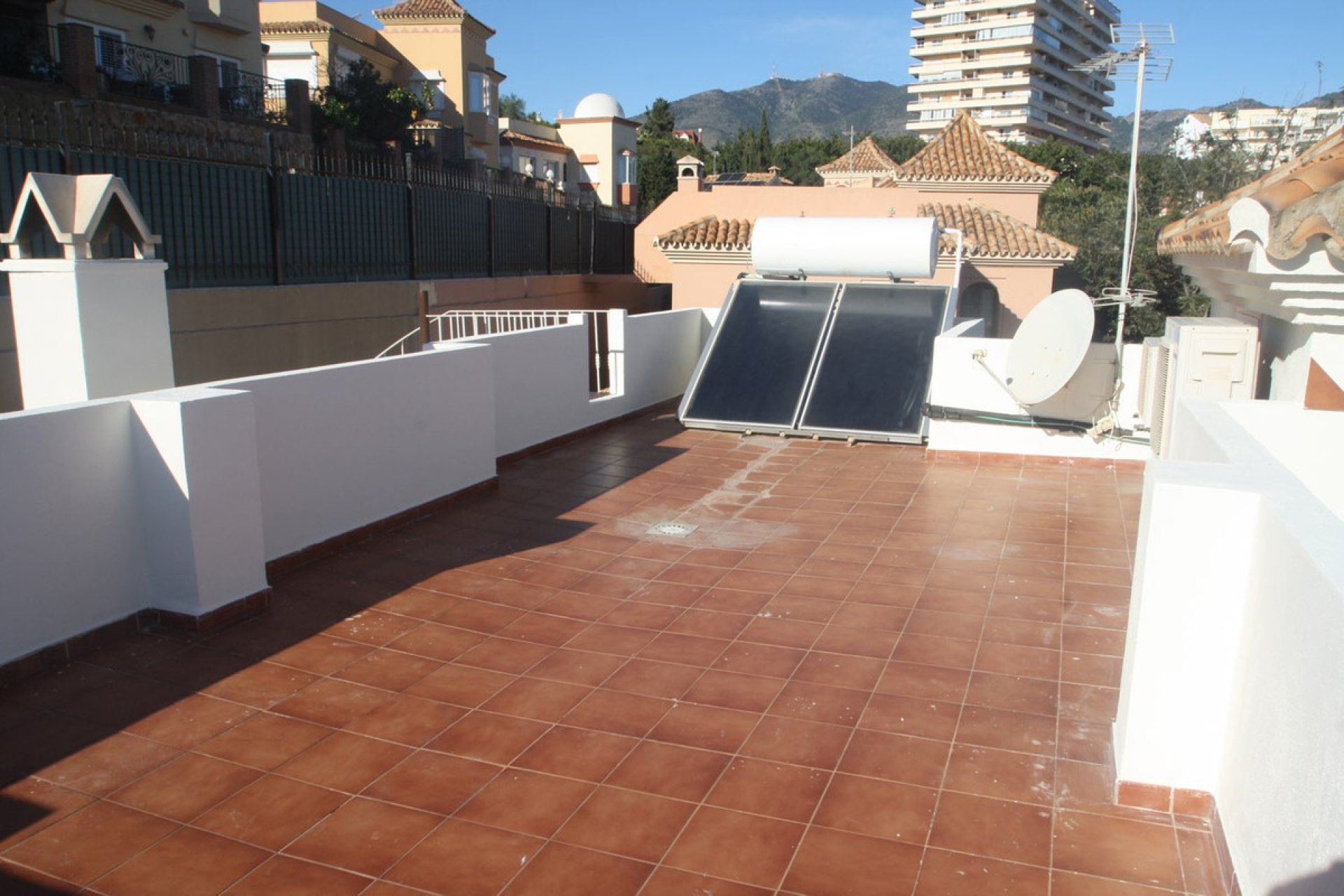 Resale - House - Detached Villa - Benalmádena - Benalmadena Centro