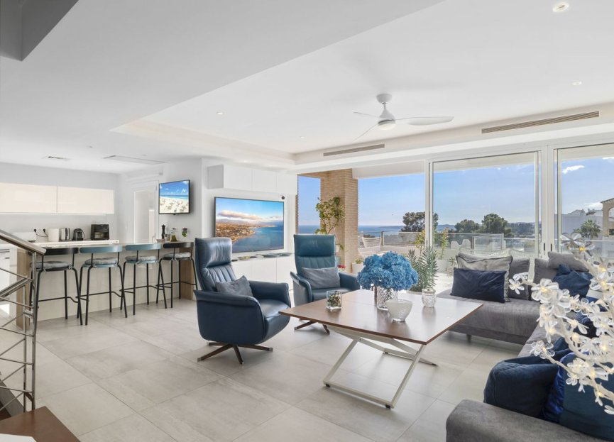 Resale - House - Detached Villa - Benalmádena - Benalmadena Centro