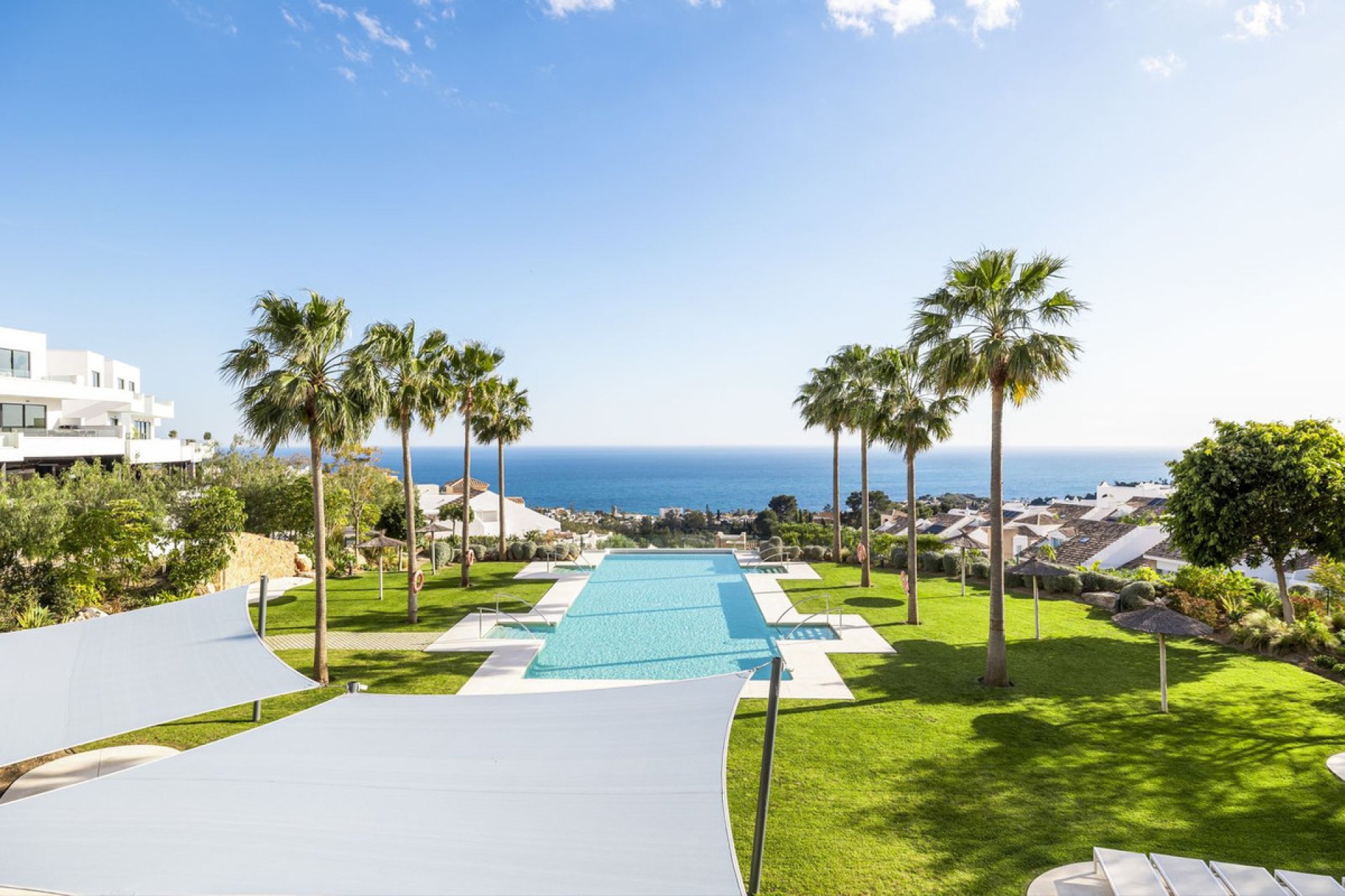 Resale - House - Detached Villa - Benalmádena - Benalmadena Centro