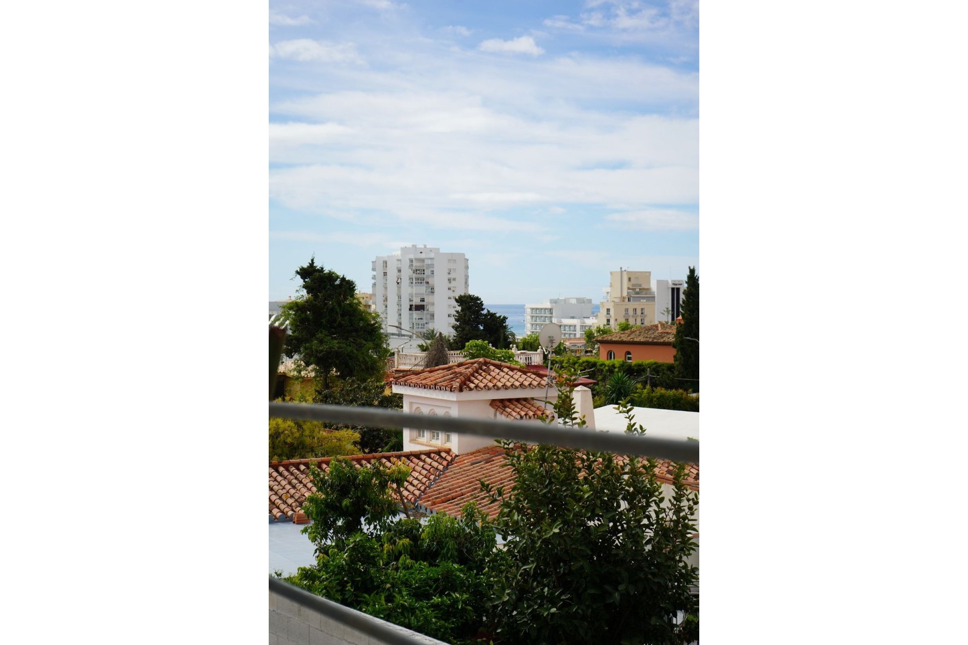 Resale - House - Detached Villa - Benalmádena - Benalmadena Centro