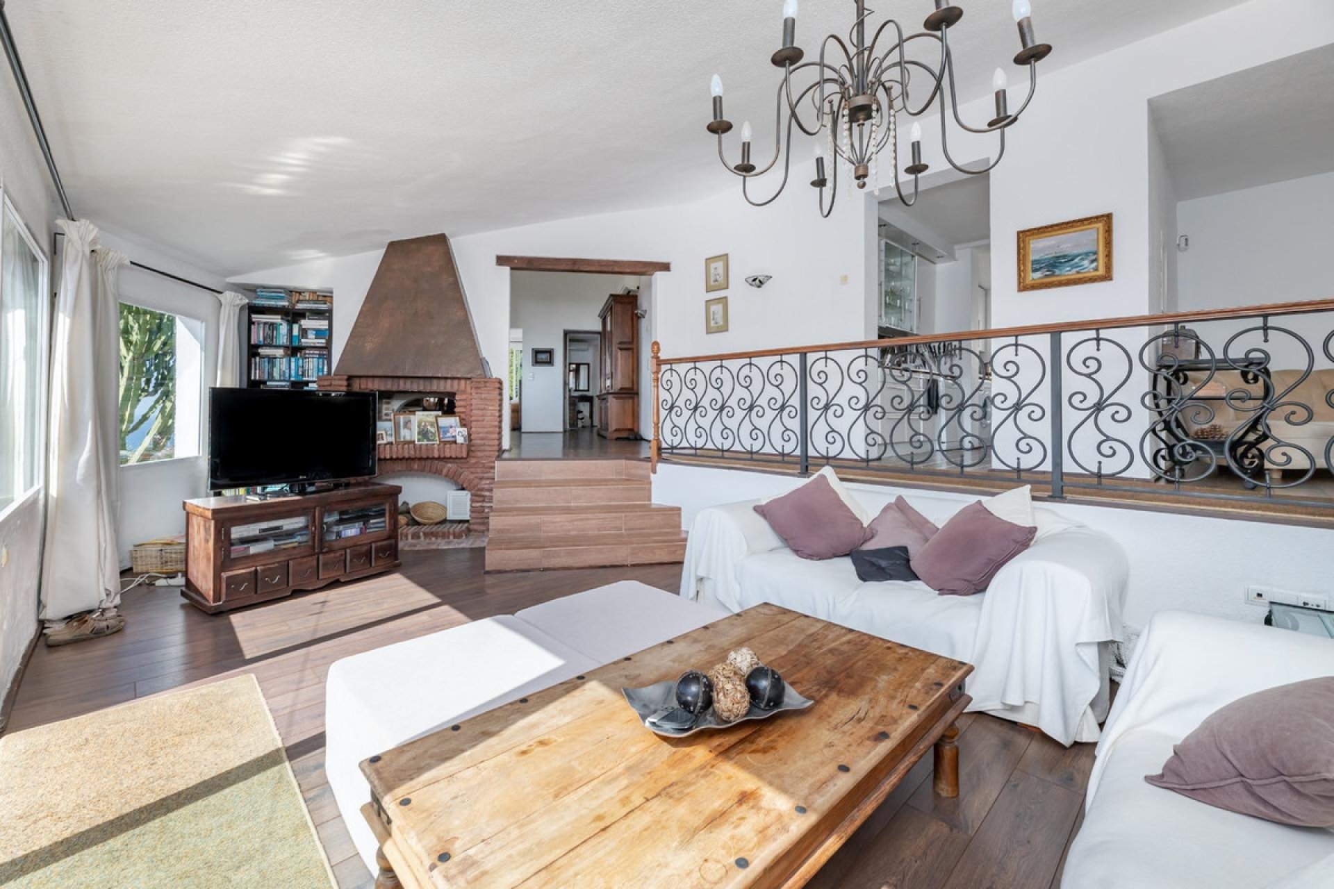 Resale - House - Detached Villa - Benalmádena - Benalmadena Centro