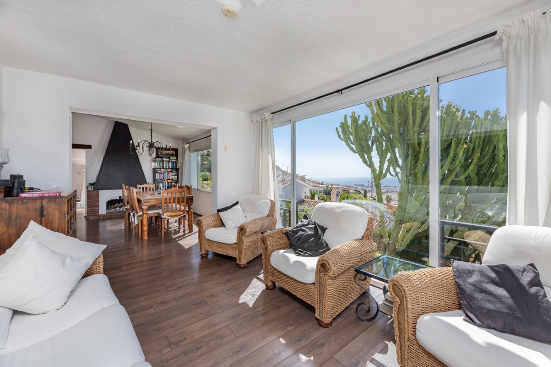 Resale - House - Detached Villa - Benalmádena - Benalmadena Centro