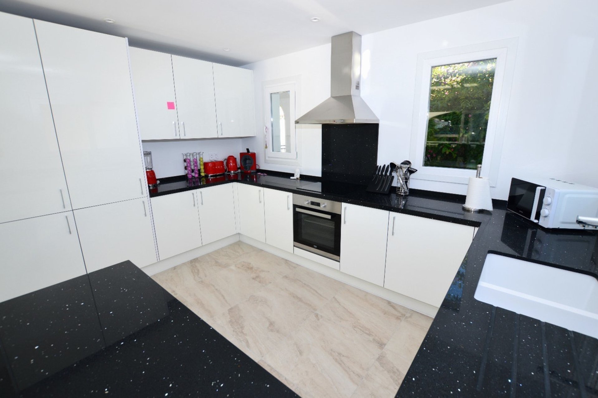 Resale - House - Detached Villa - Benalmádena - Benalmadena Centro