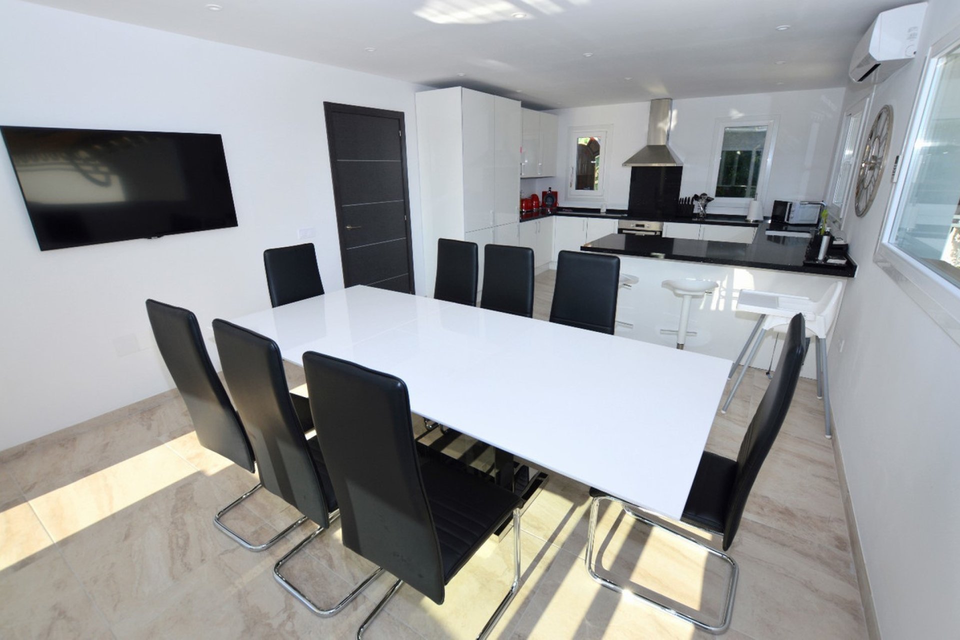 Resale - House - Detached Villa - Benalmádena - Benalmadena Centro