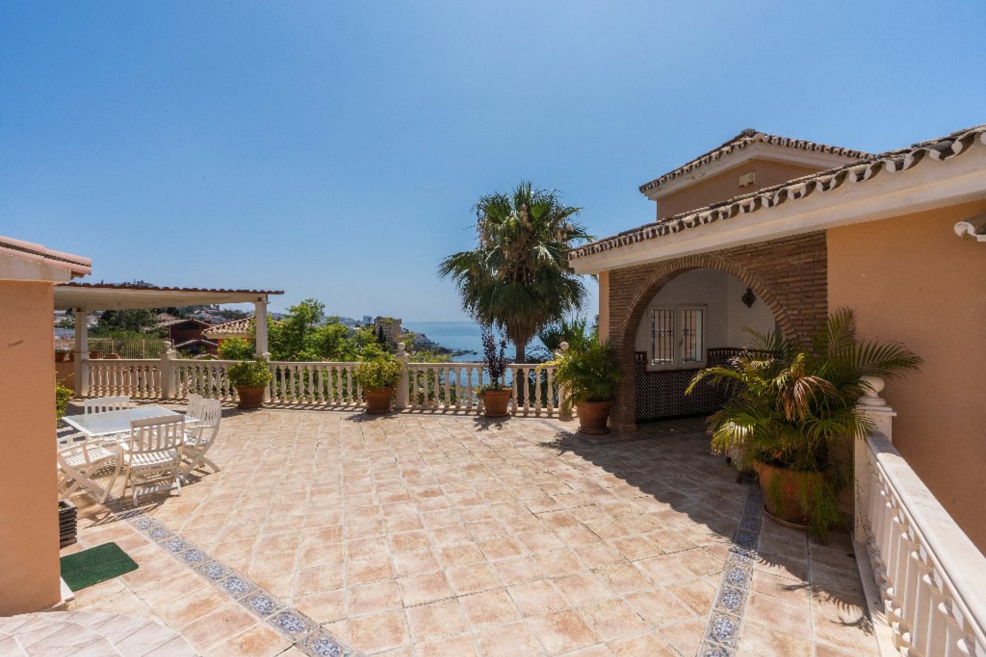 Resale - House - Detached Villa - Benalmádena - Benalmadena Costa