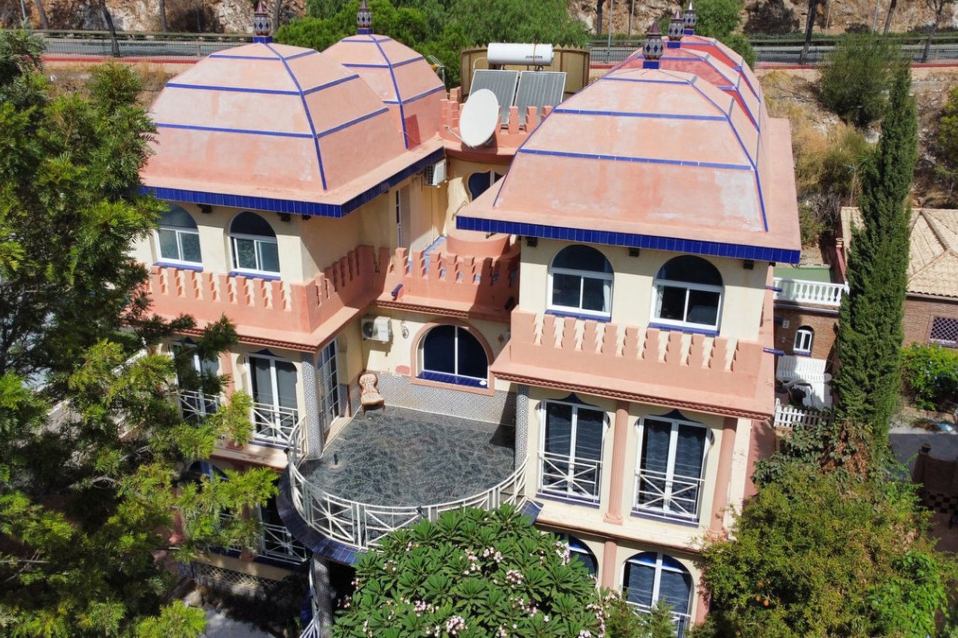 Resale - House - Detached Villa - Benalmádena - Benalmadena Costa