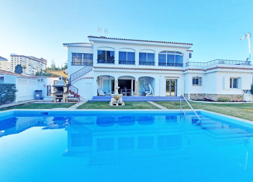 Resale - House - Detached Villa - Benalmádena - Benalmadena Costa