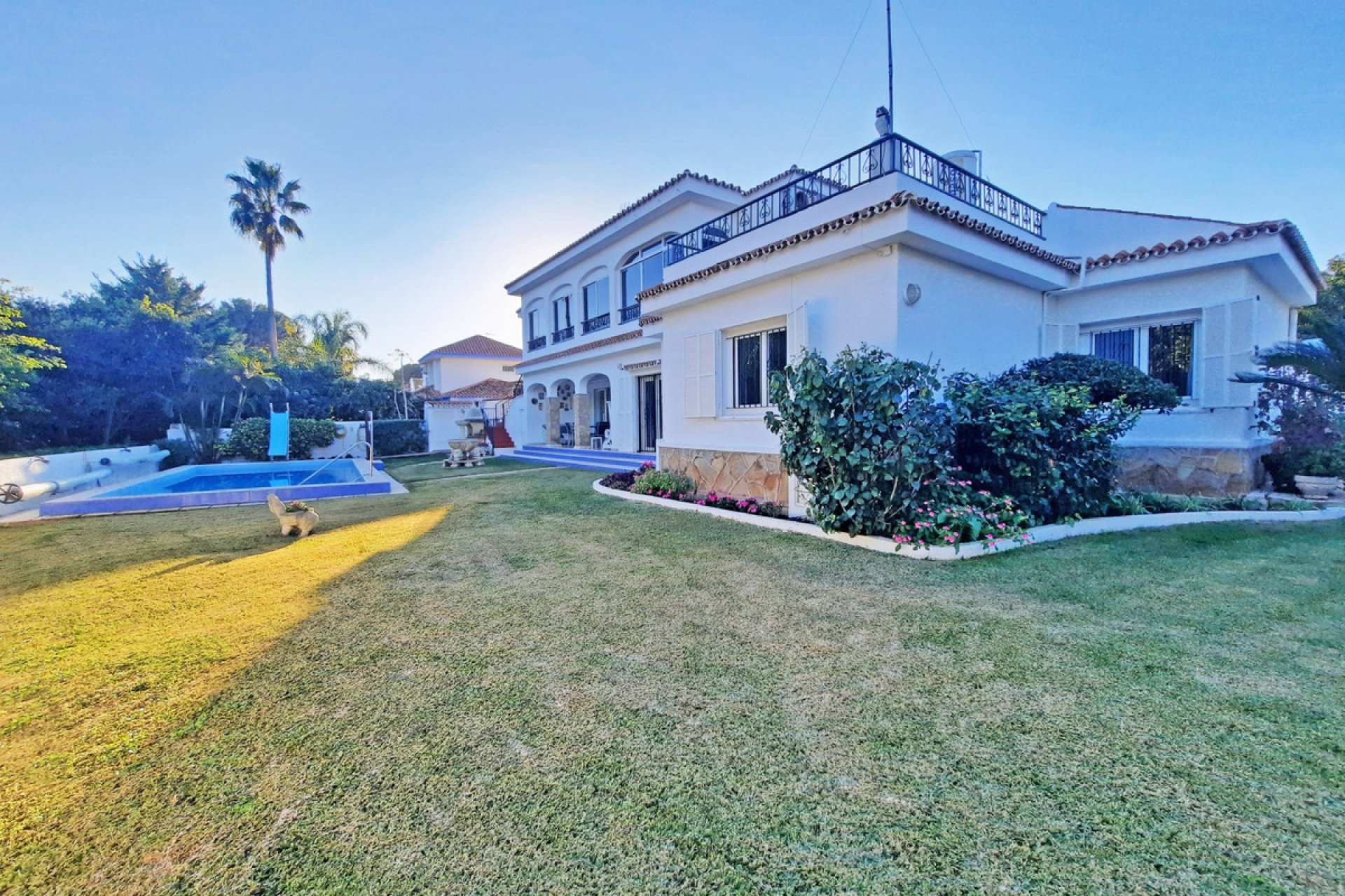 Resale - House - Detached Villa - Benalmádena - Benalmadena Costa