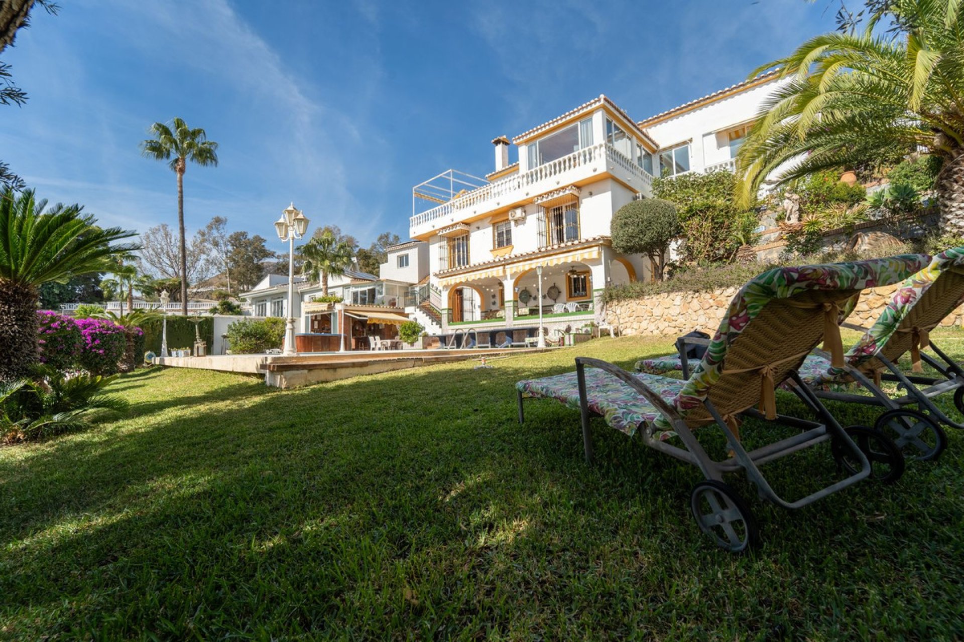 Resale - House - Detached Villa - Benalmádena - Benalmadena Costa