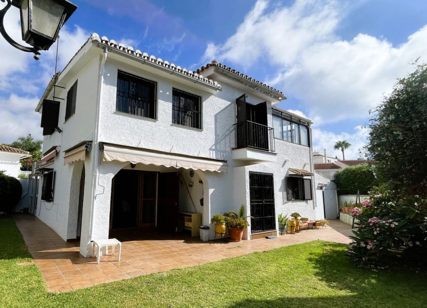 Resale - House - Detached Villa - Benalmádena - Benalmadena Costa