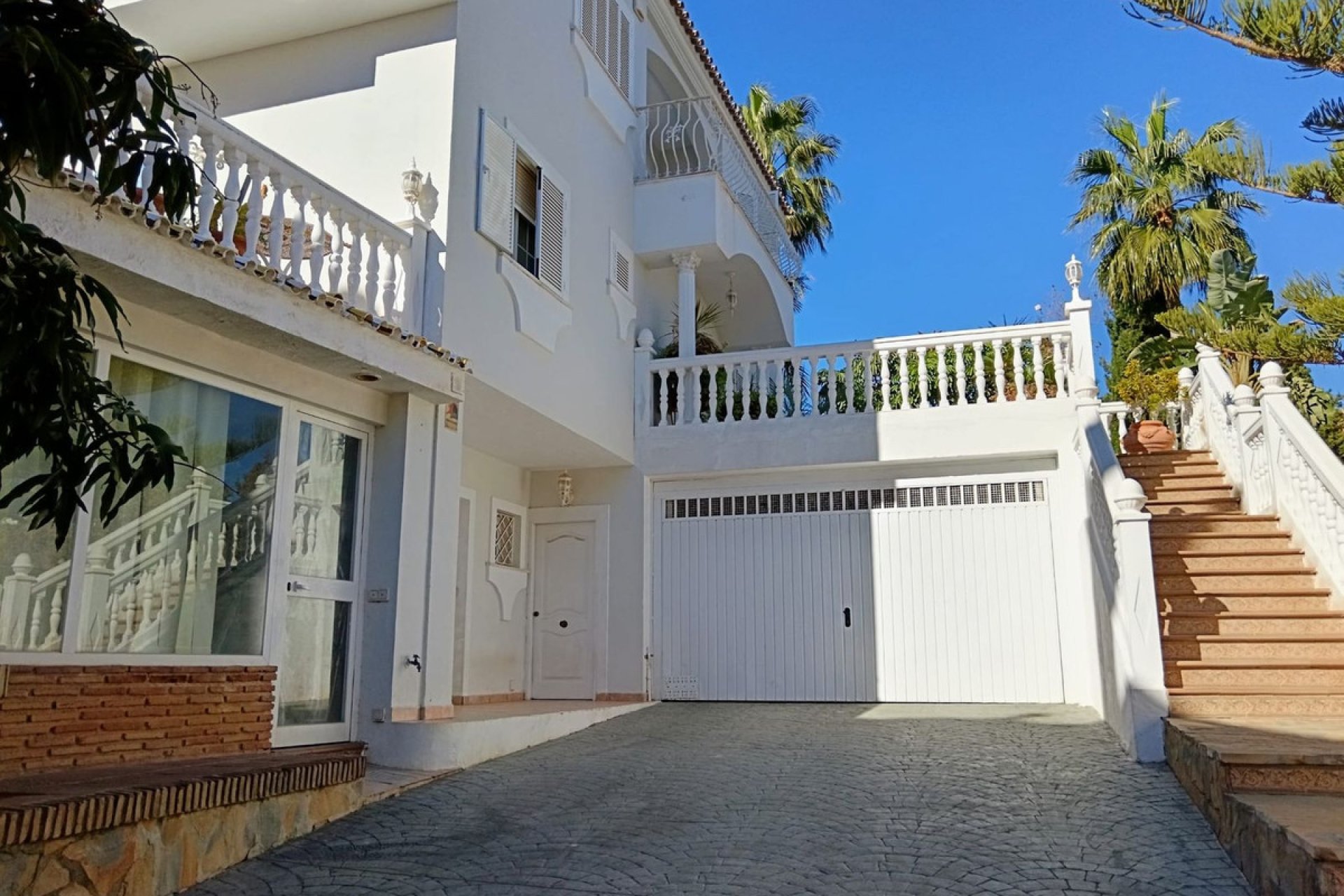 Resale - House - Detached Villa - Benalmádena - Benalmadena Costa