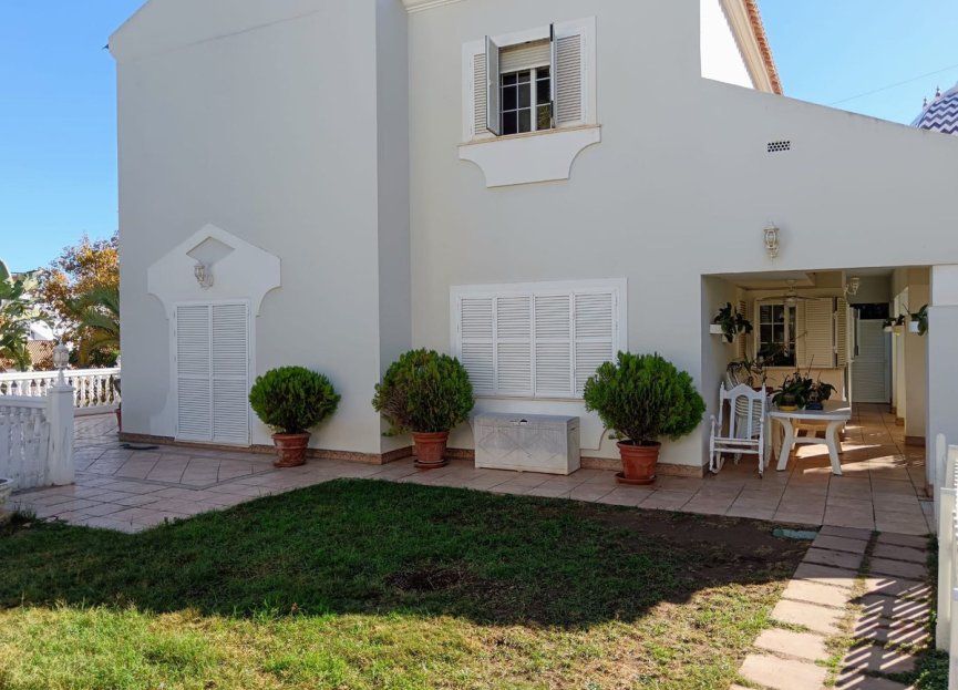 Resale - House - Detached Villa - Benalmádena - Benalmadena Costa