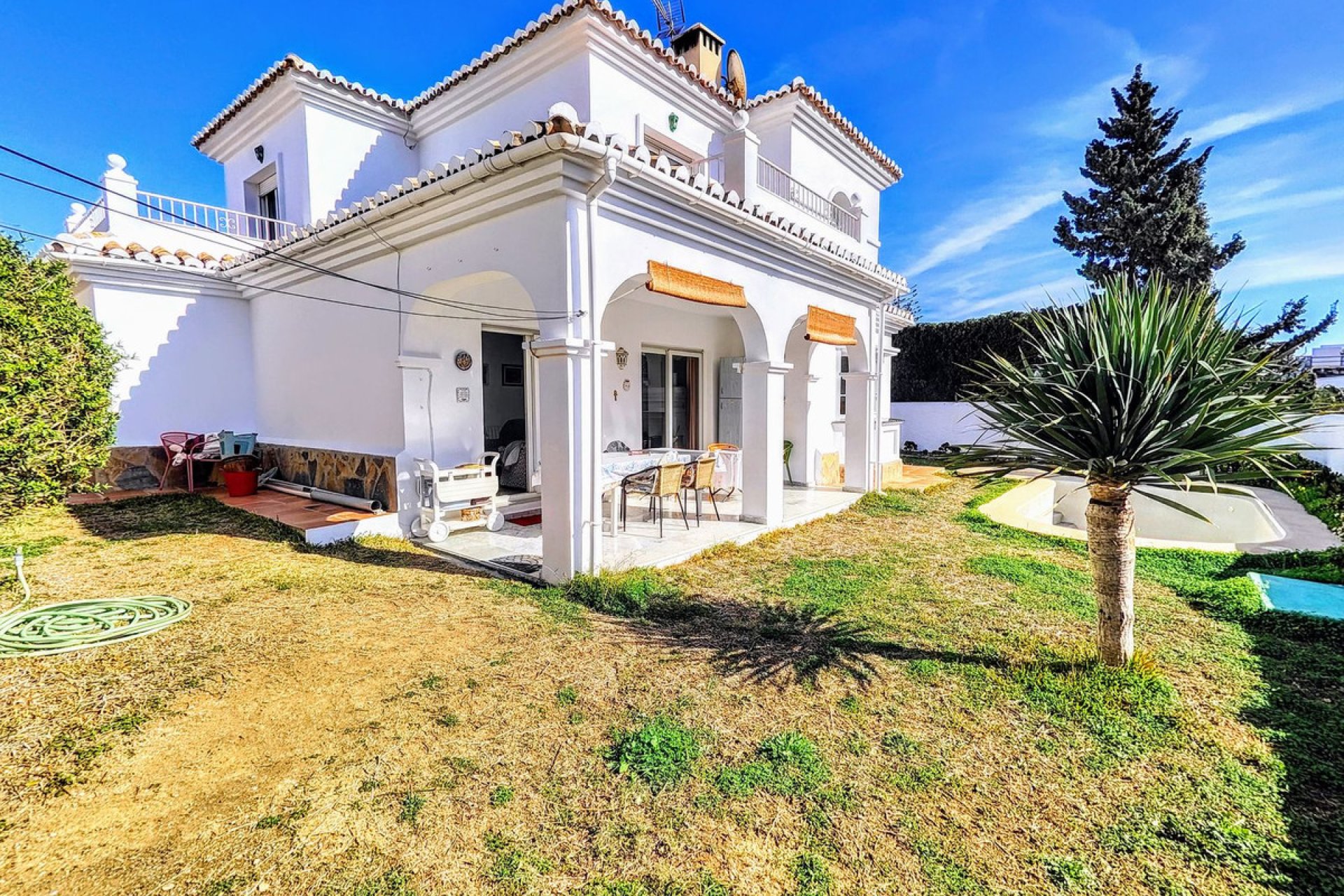 Resale - House - Detached Villa - Benalmádena - Benalmadena Costa