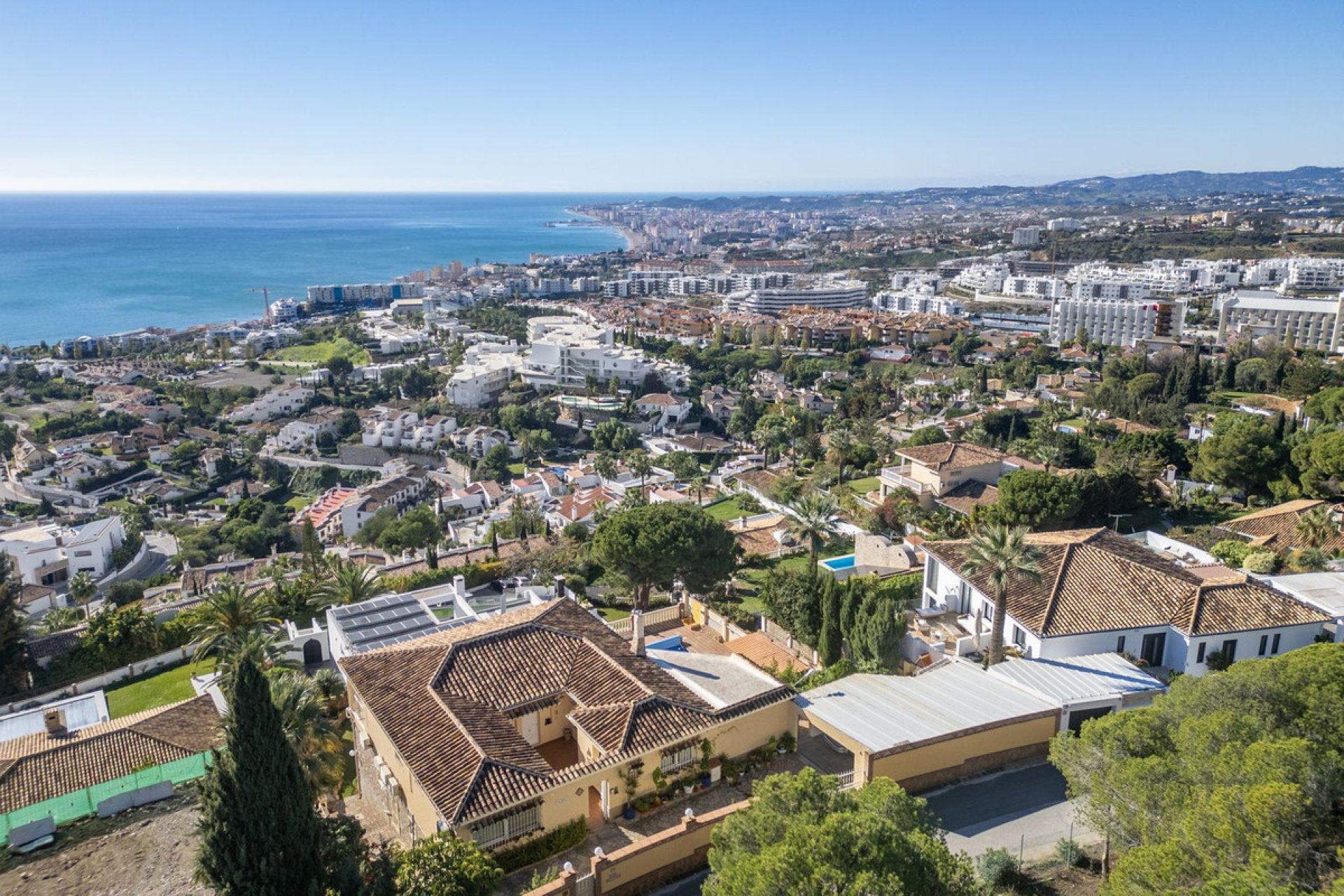 Resale - House - Detached Villa - Benalmádena - Benalmadena Costa