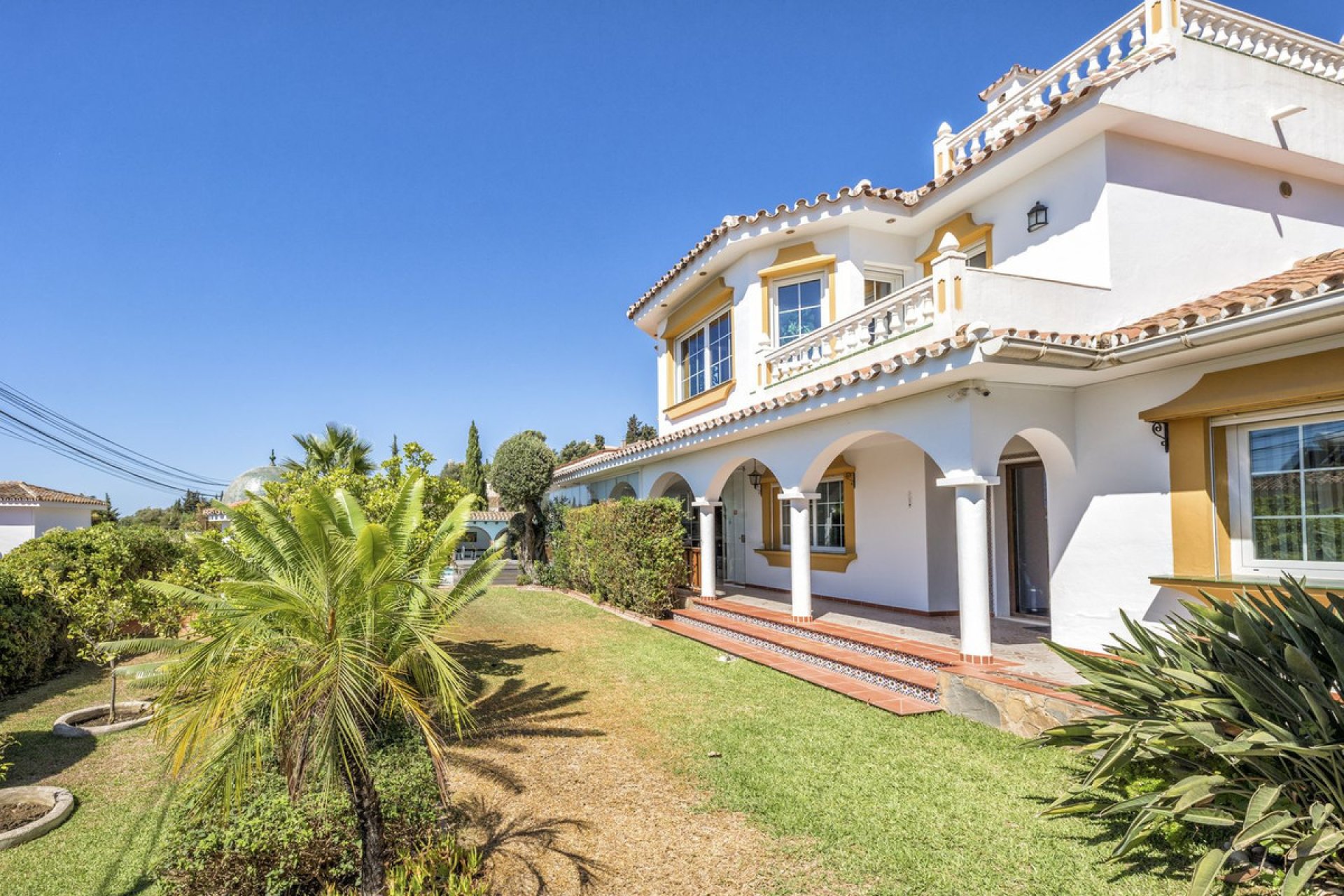 Resale - House - Detached Villa - Benalmádena - Benalmadena Costa