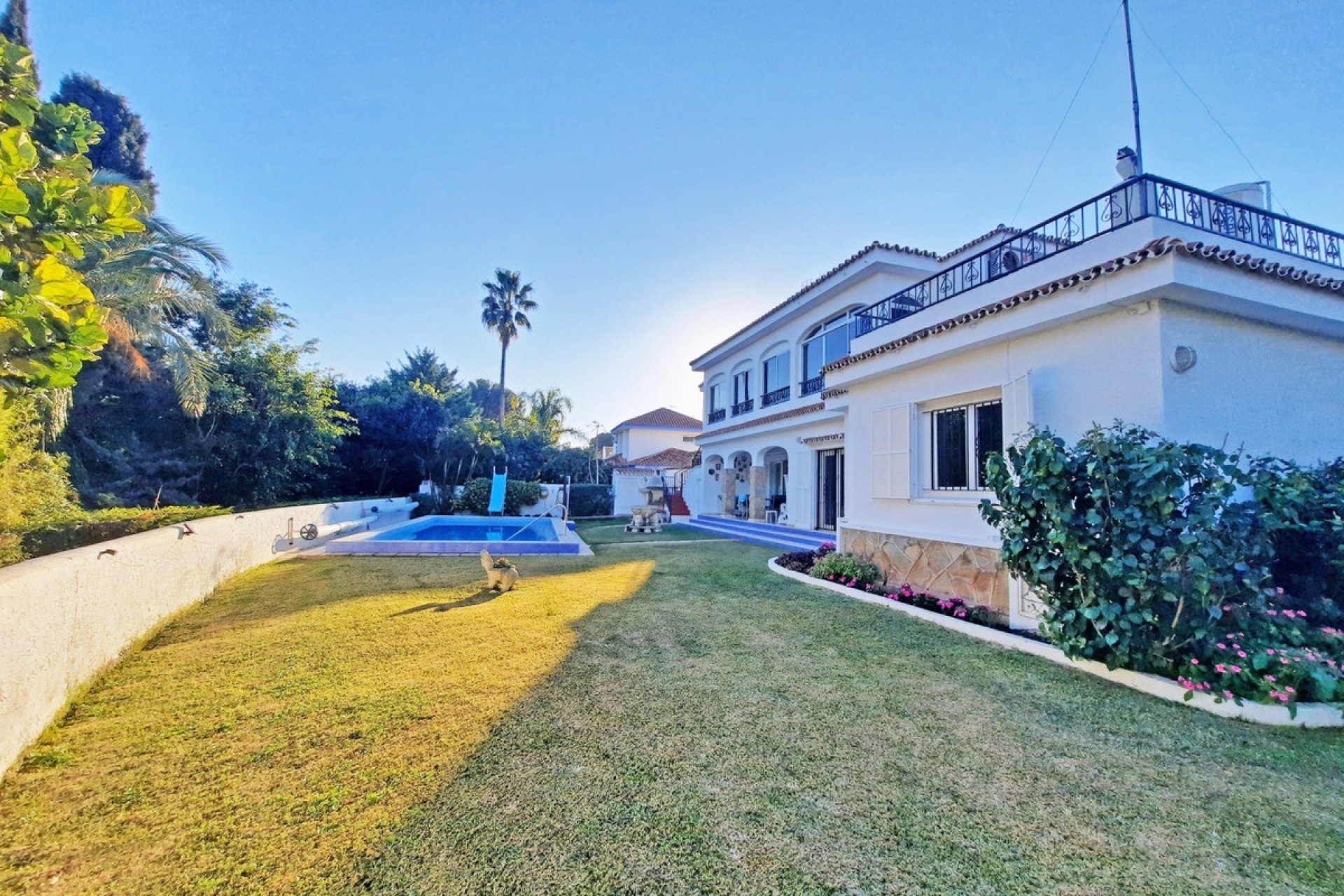 Resale - House - Detached Villa - Benalmádena - Benalmadena Costa