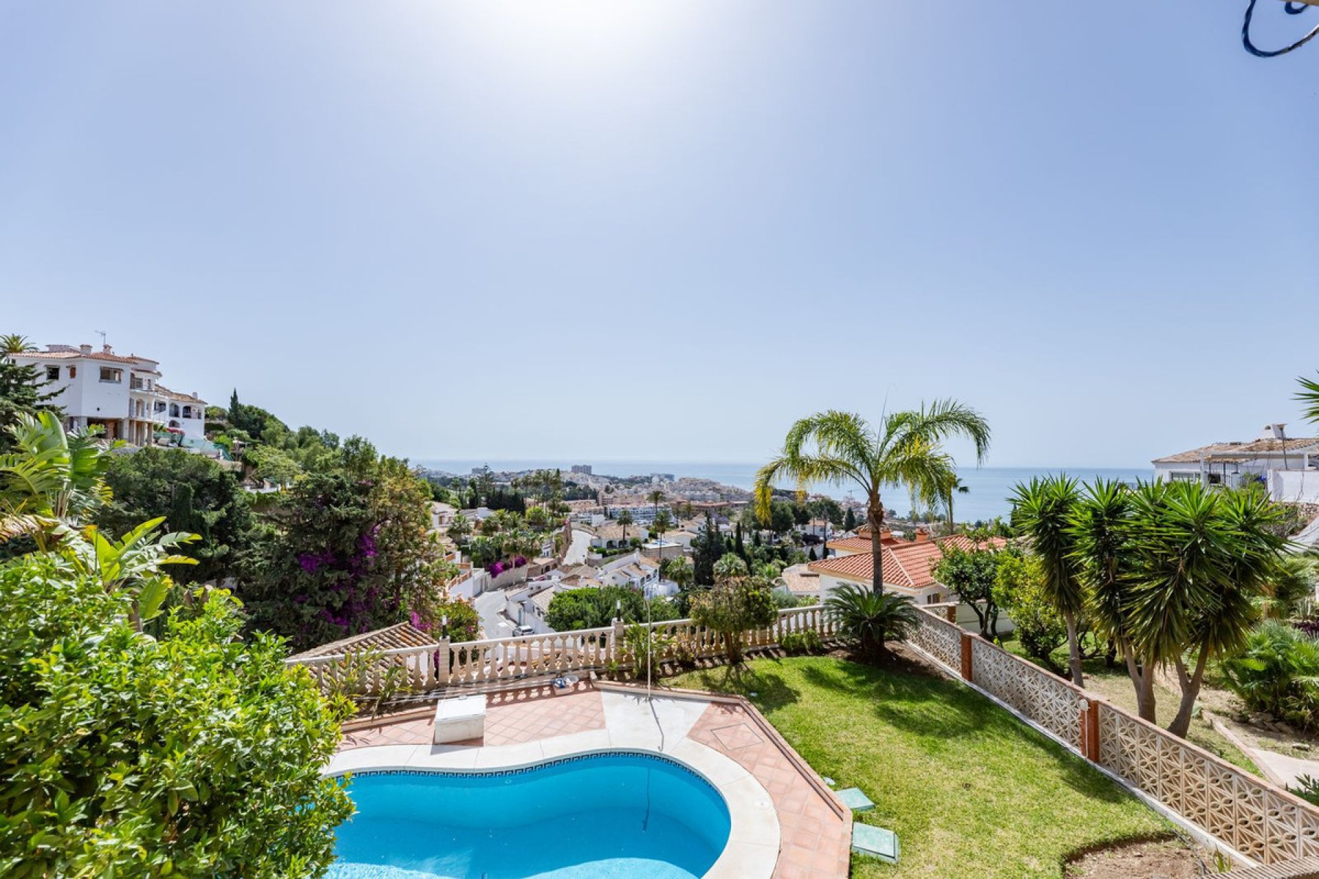 Resale - House - Detached Villa - Benalmádena - Benalmadena Costa