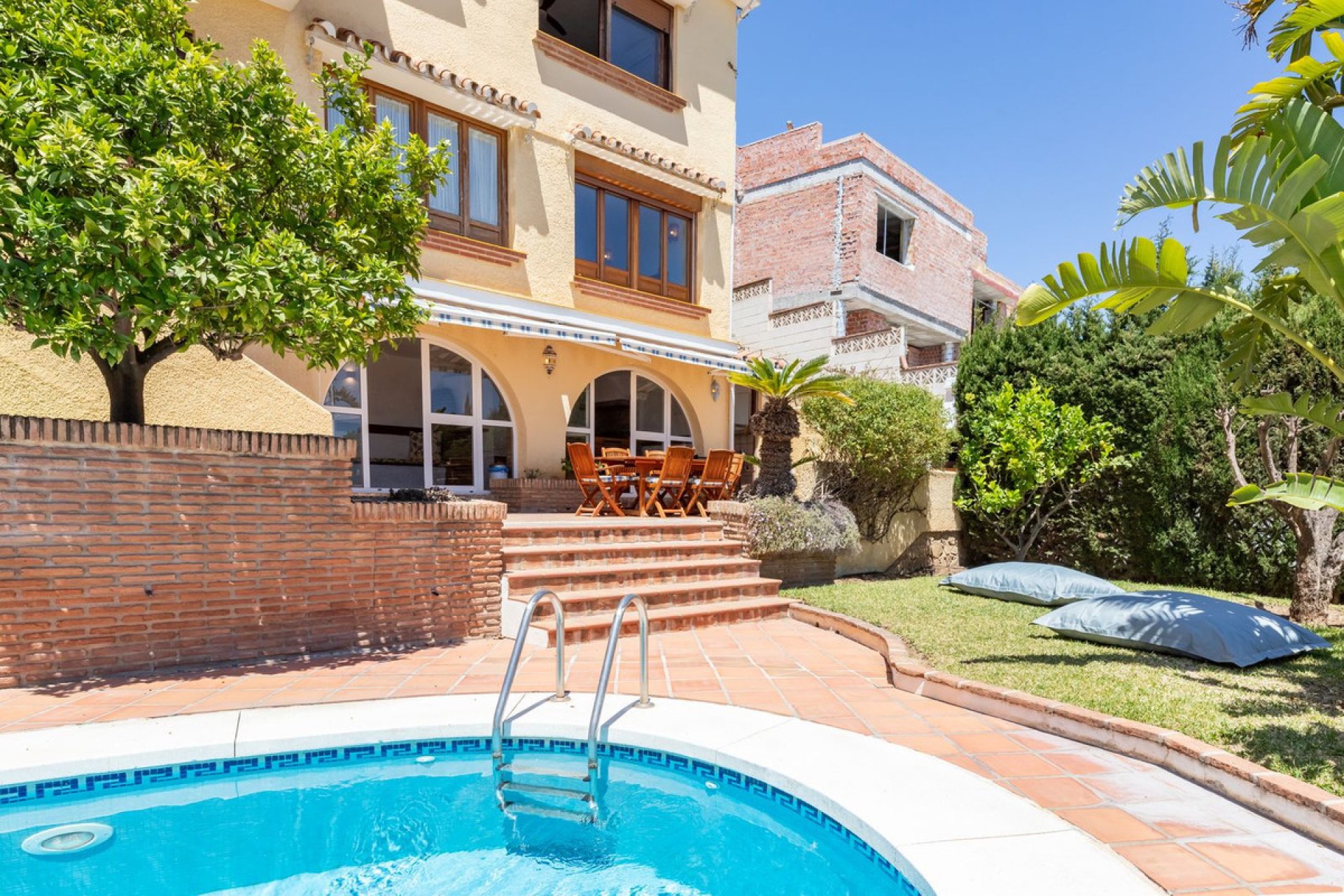 Resale - House - Detached Villa - Benalmádena - Benalmadena Costa