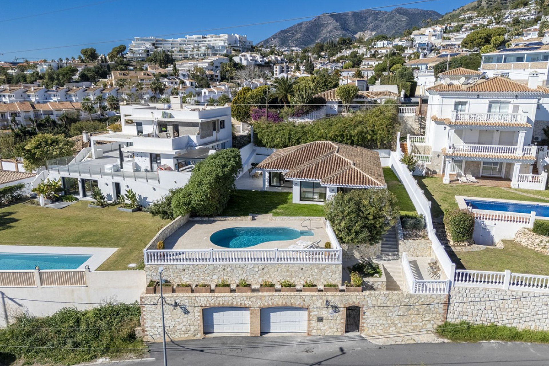 Resale - House - Detached Villa - Benalmádena - Benalmadena Costa