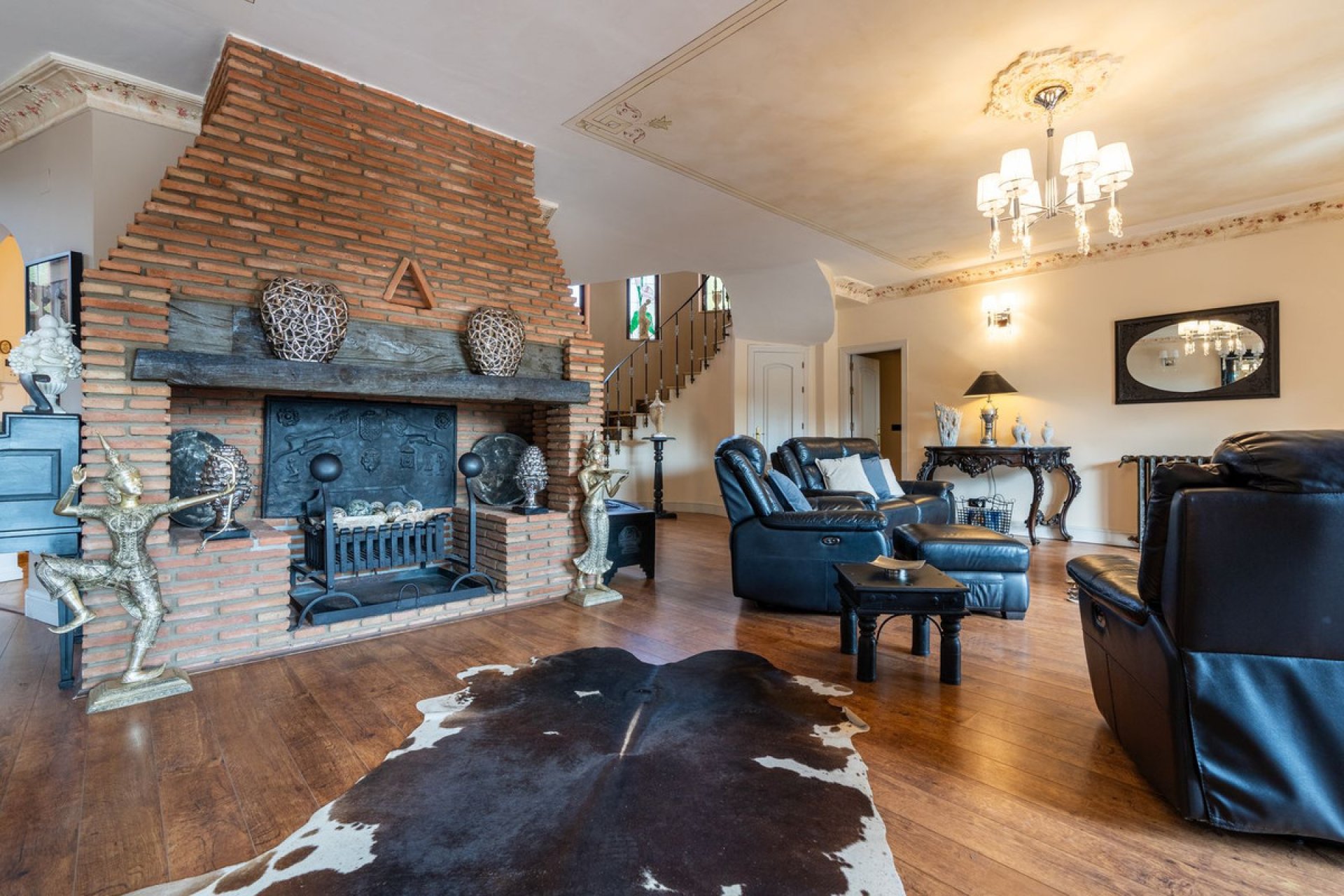 Resale - House - Detached Villa - Benalmádena - Benalmadena Costa