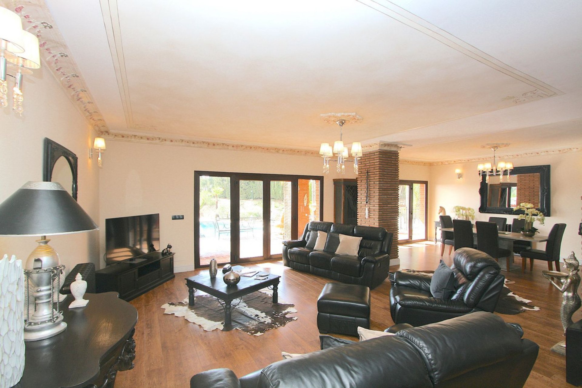 Resale - House - Detached Villa - Benalmádena - Benalmadena Costa