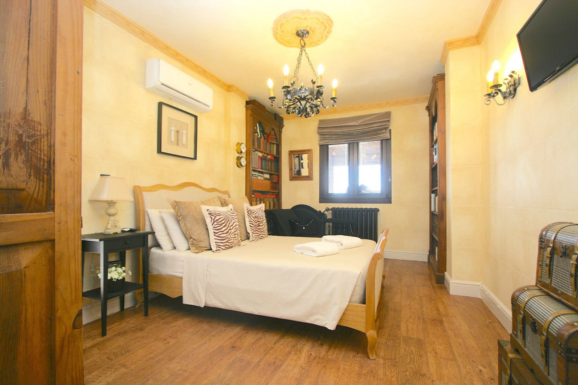 Resale - House - Detached Villa - Benalmádena - Benalmadena Costa