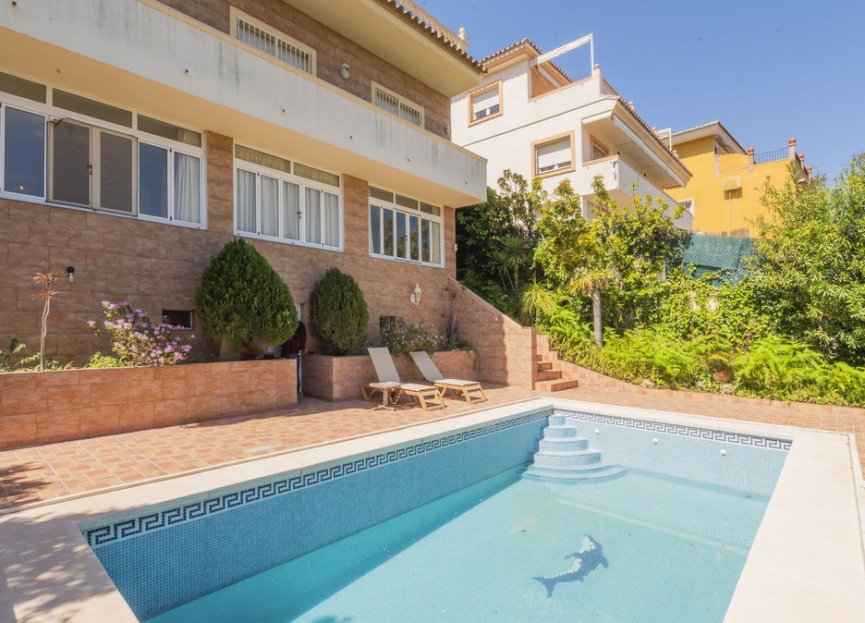 Resale - House - Detached Villa - Benalmádena - Benalmadena Costa