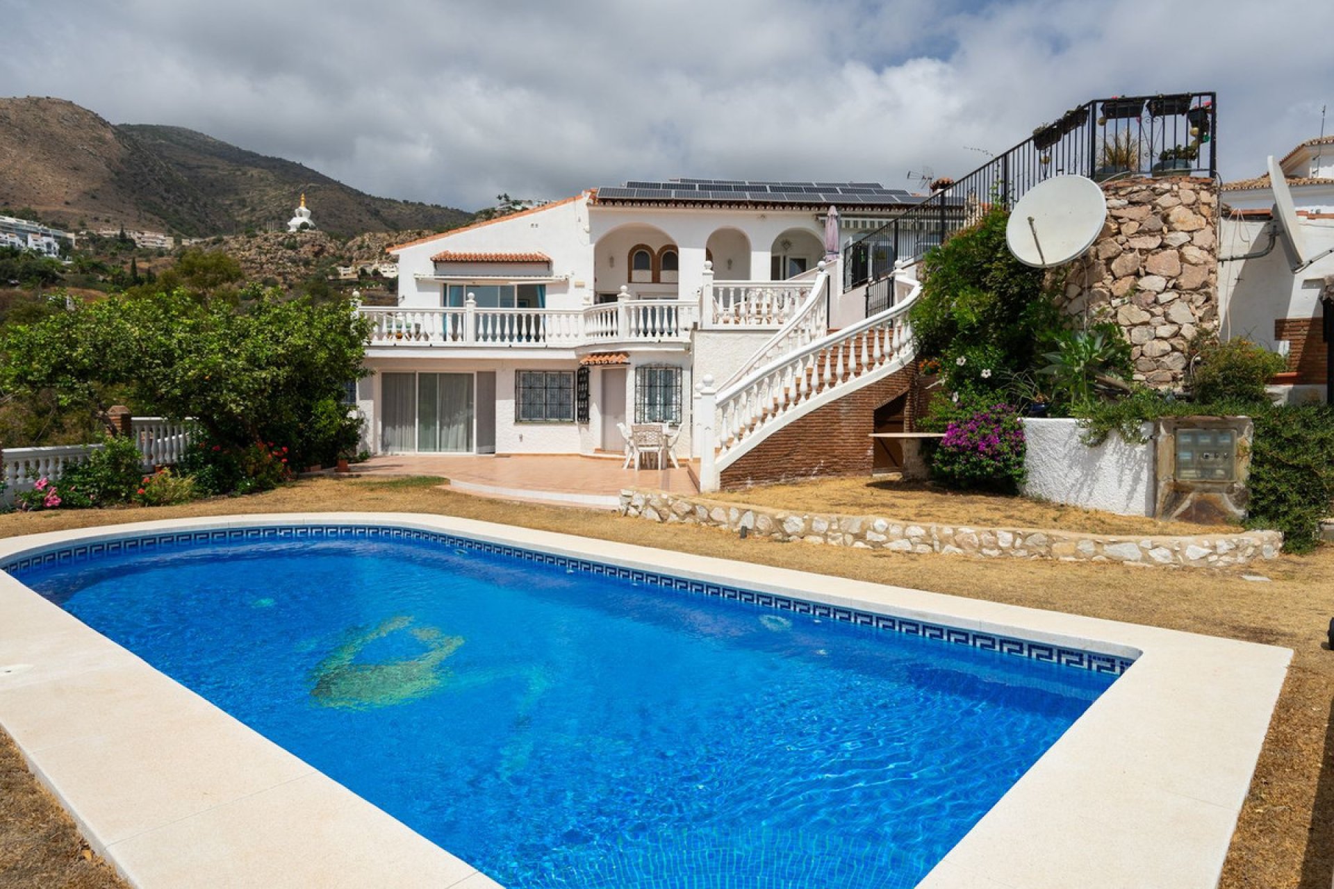 Resale - House - Detached Villa - Benalmádena - Benalmadena Pueblo