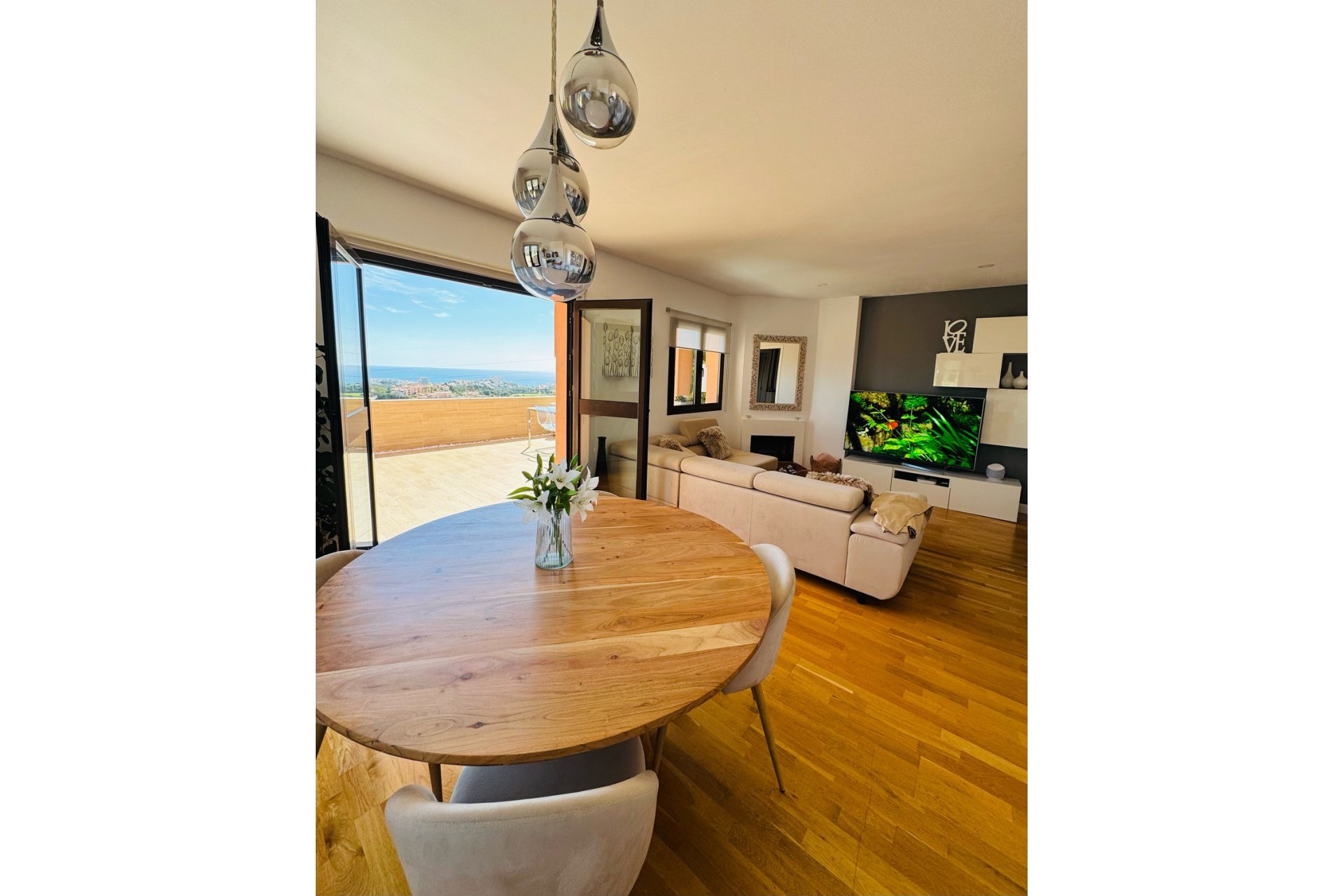 Resale - House - Detached Villa - Benalmádena - Benalmadena Pueblo