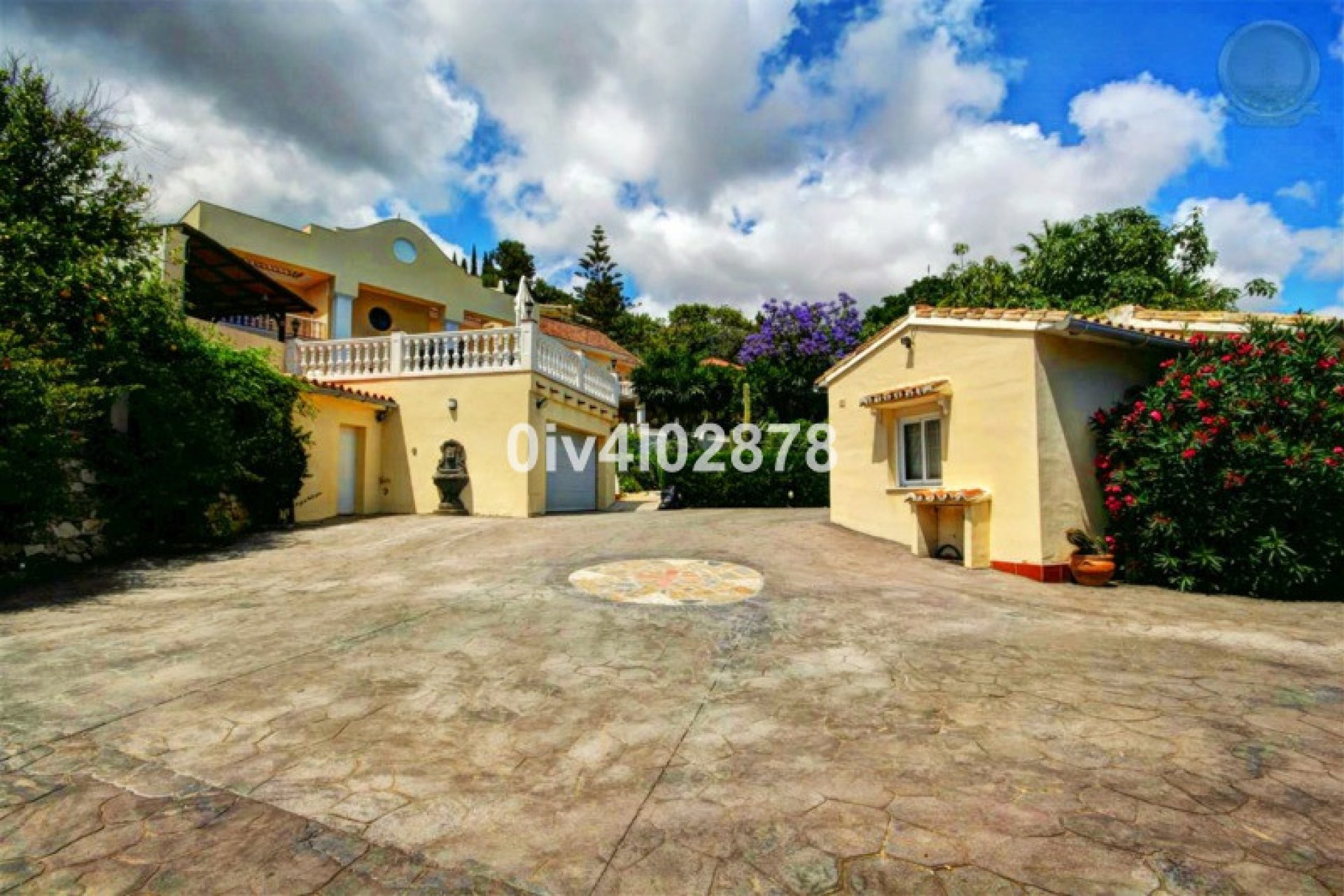 Resale - House - Detached Villa - Benalmádena - Benalmadena Pueblo