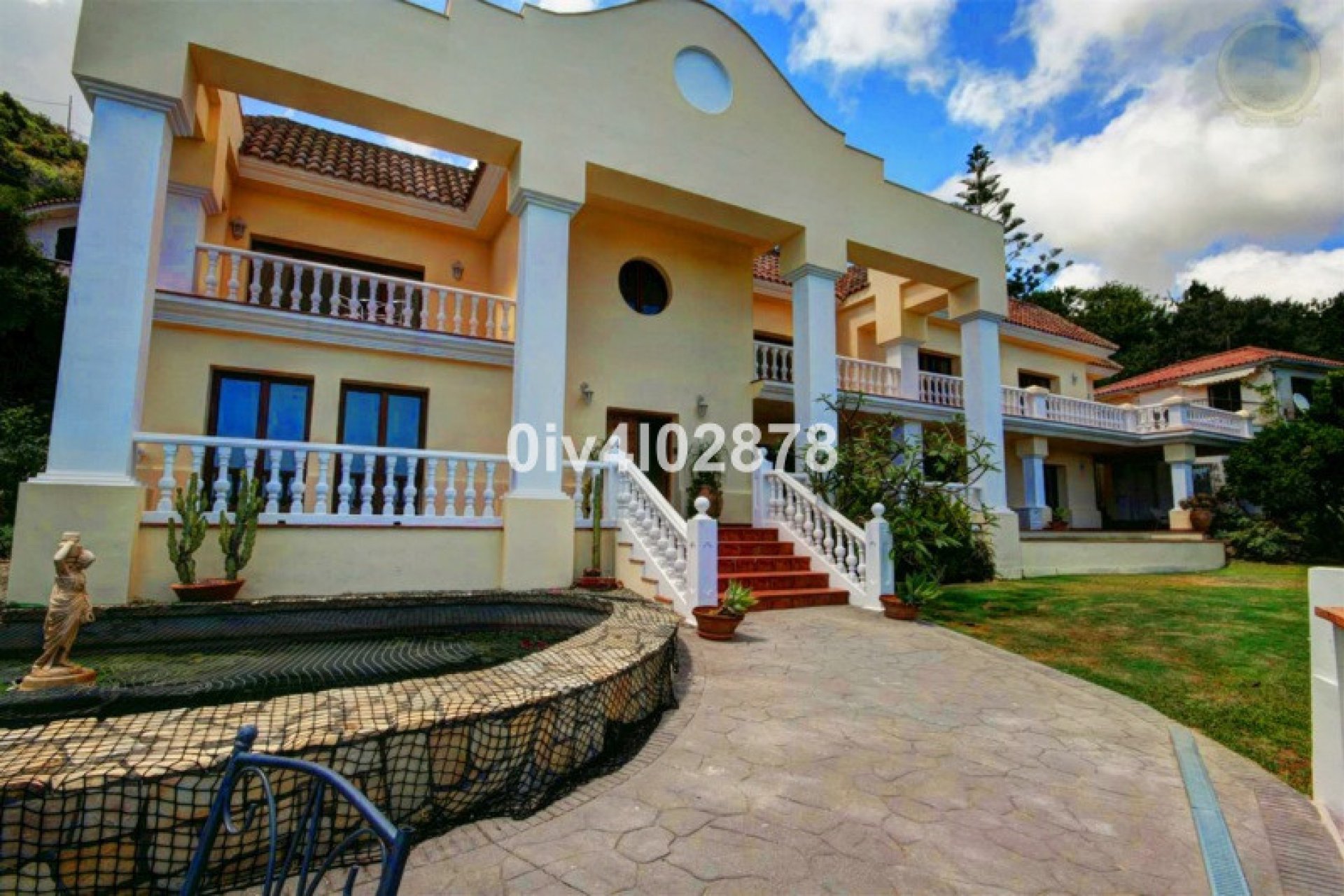 Resale - House - Detached Villa - Benalmádena - Benalmadena Pueblo