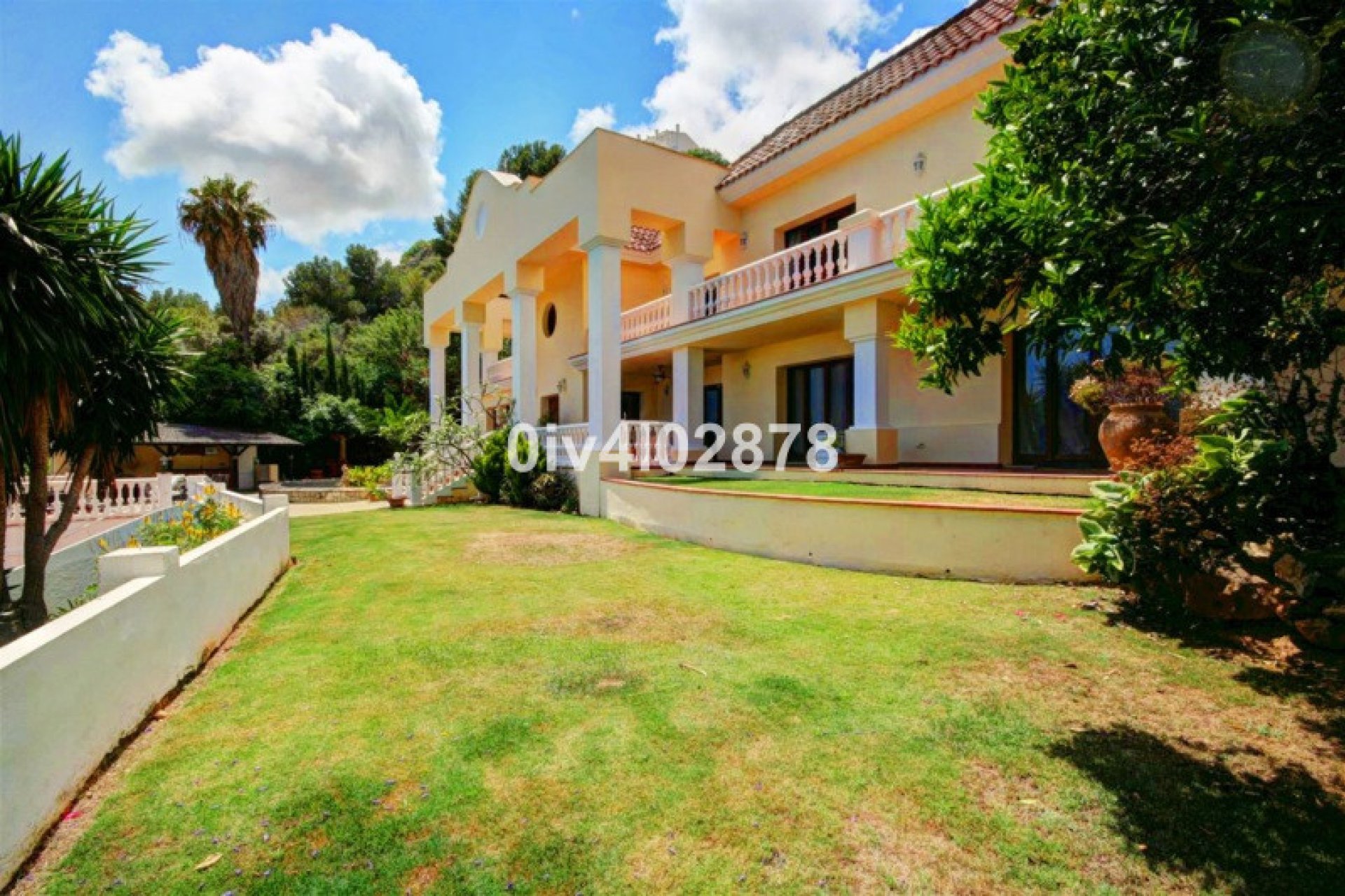 Resale - House - Detached Villa - Benalmádena - Benalmadena Pueblo