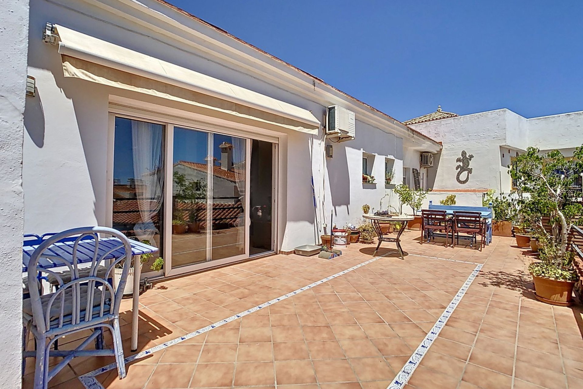 Resale - House - Detached Villa - Benalmádena - Benalmadena Pueblo