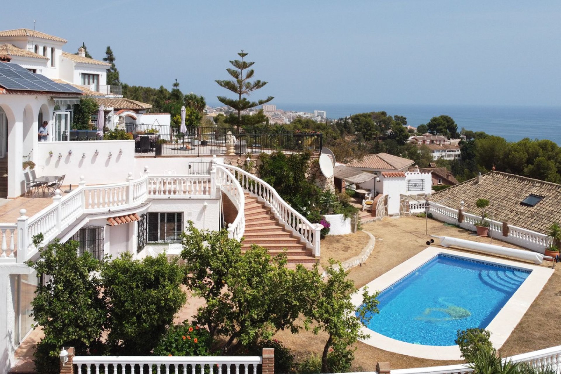 Resale - House - Detached Villa - Benalmádena - Benalmadena Pueblo