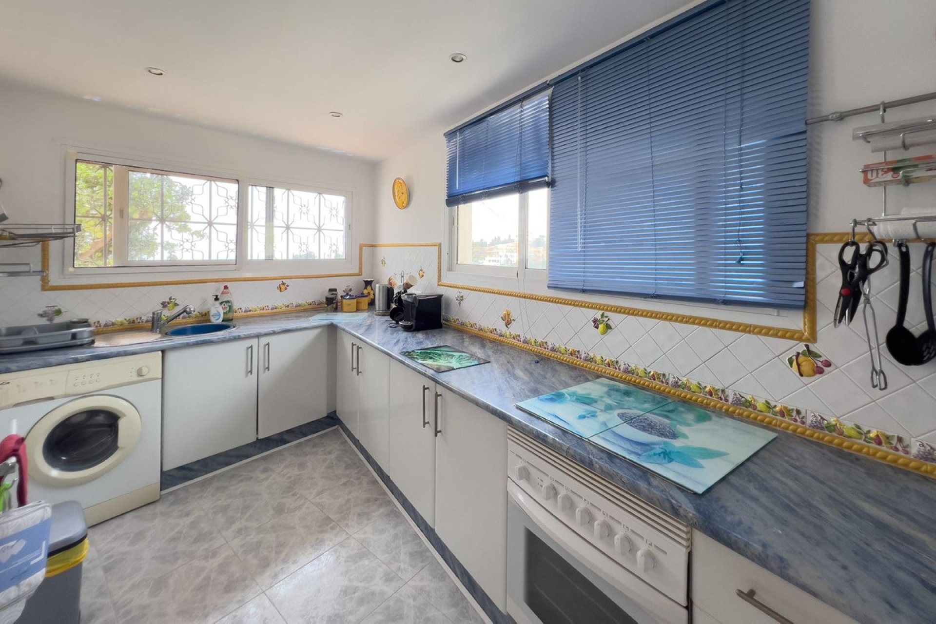 Resale - House - Detached Villa - Benalmádena - Benalmadena Pueblo