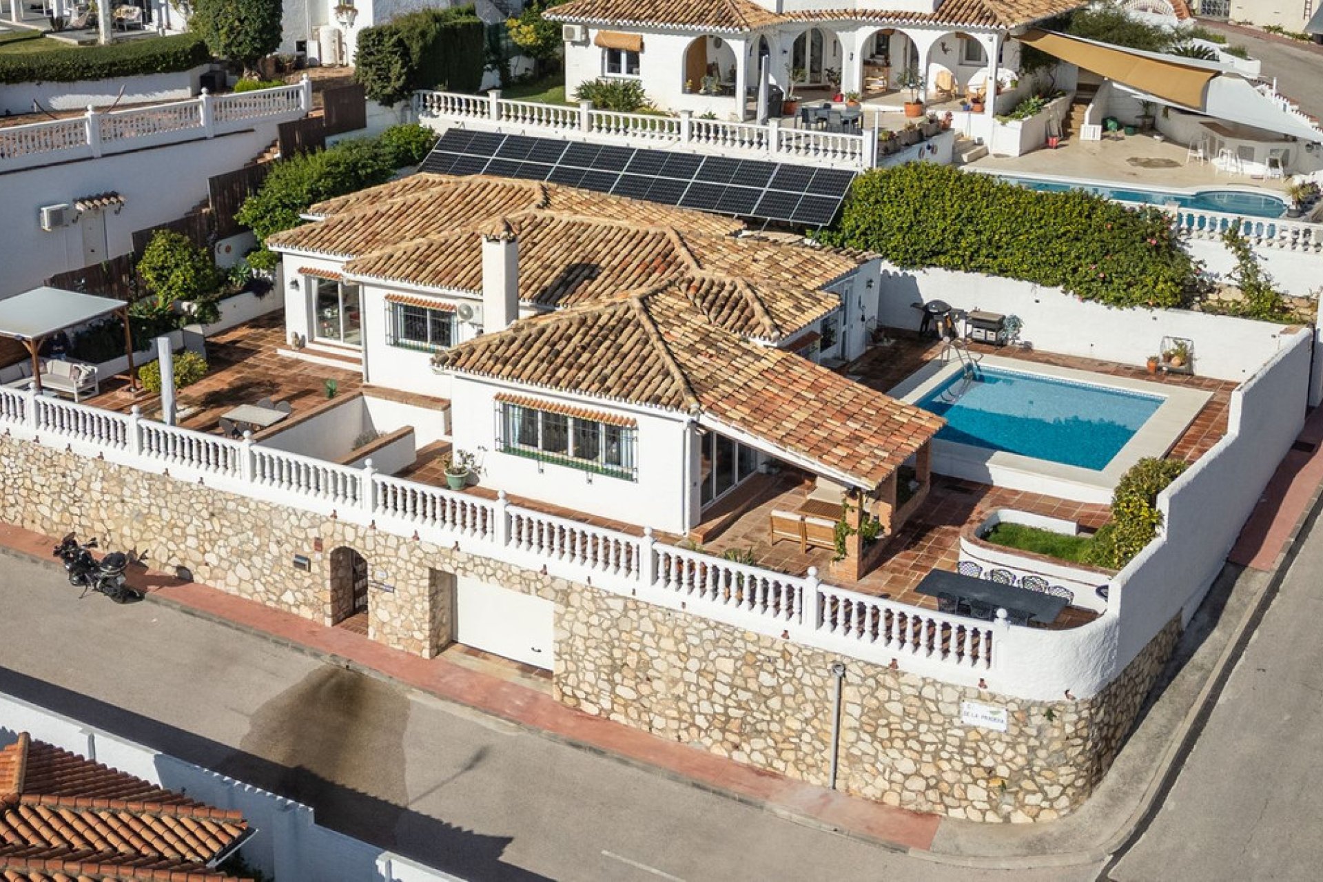 Resale - House - Detached Villa - Benalmádena - Benalmadena Pueblo